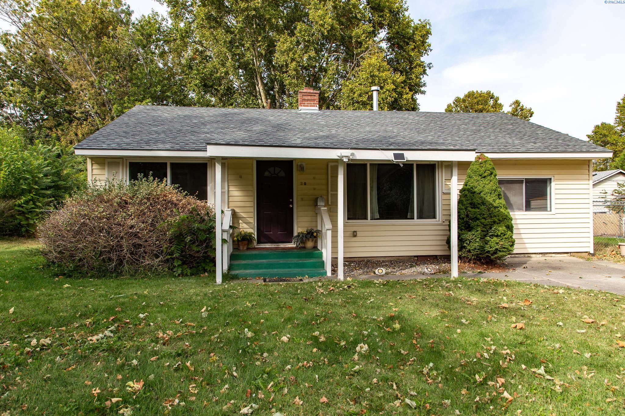 Photo 3 of Single family home for sale at 38 S Waverly St, Kennewick, WA 99336 | MLS# PAC296883 | Listing updated on 2026-10-02