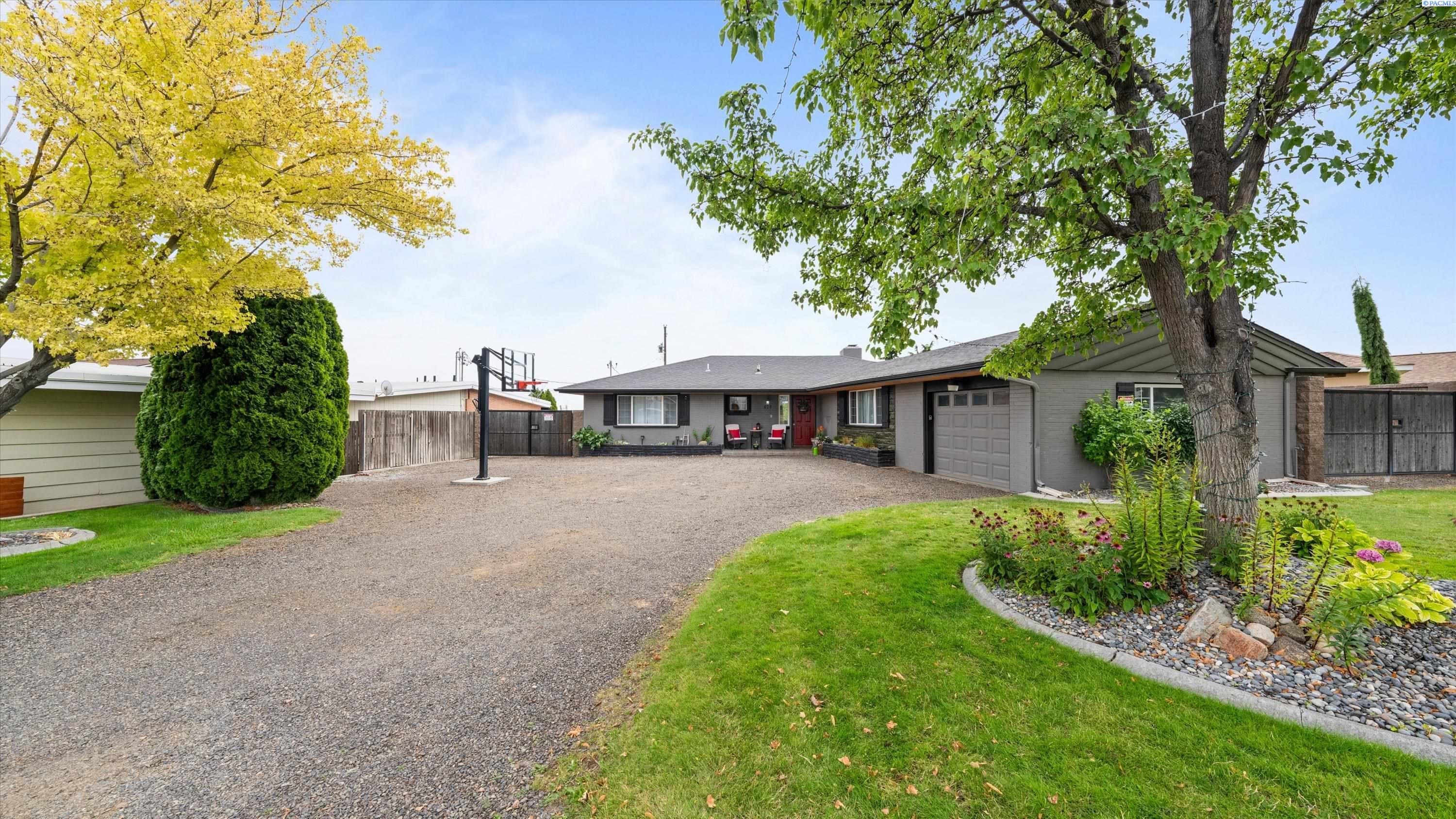 Photo 2 of Single family home for sale at 428 N Underwood St, Kennewick, WA 99336 | MLS# PAC296887 | Listing updated on 2026-10-08