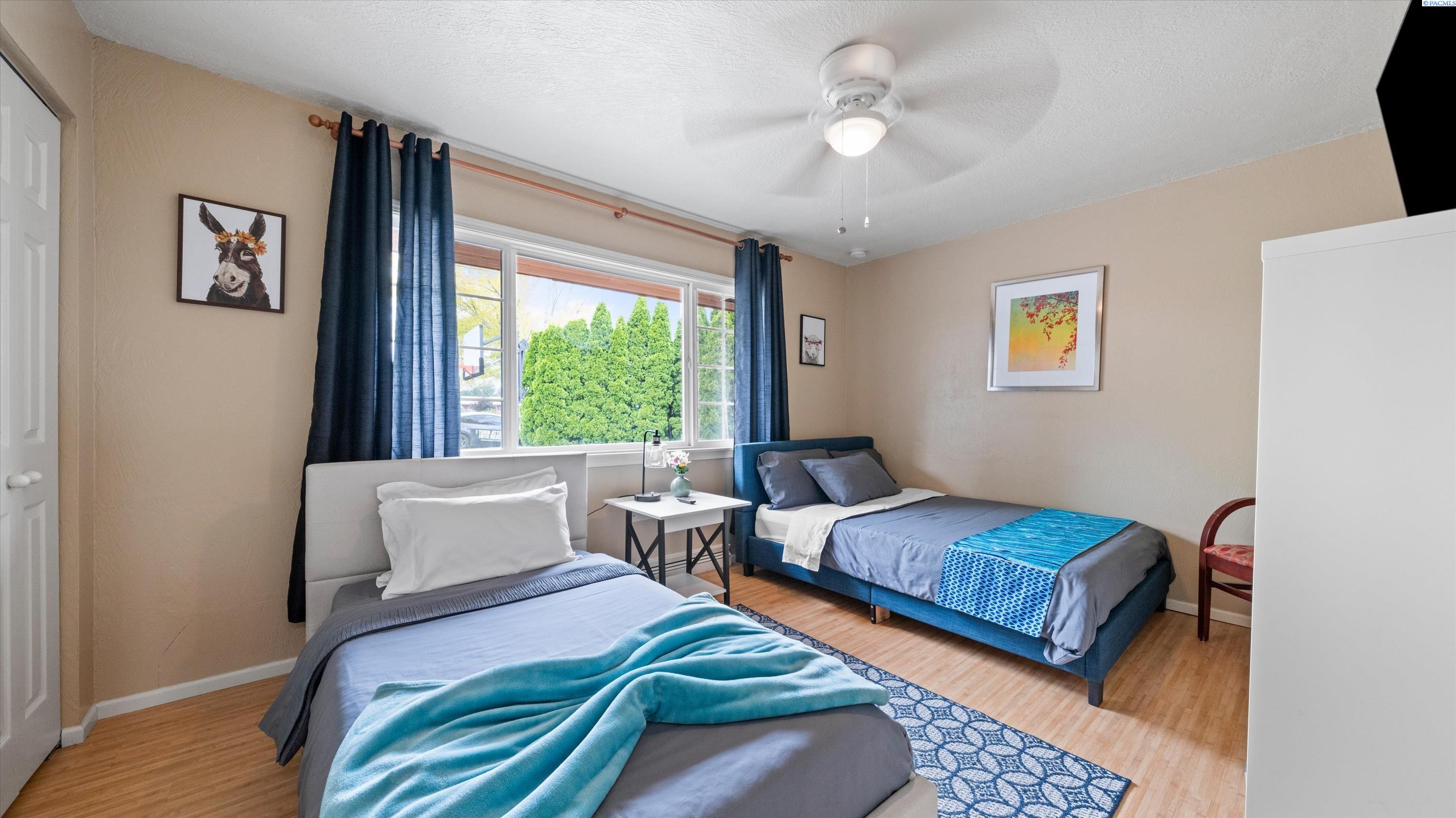 Photo 4 of Single family home for sale at 428 N Underwood St, Kennewick, WA 99336 | MLS# PAC296887 | Listing updated on 2026-10-08