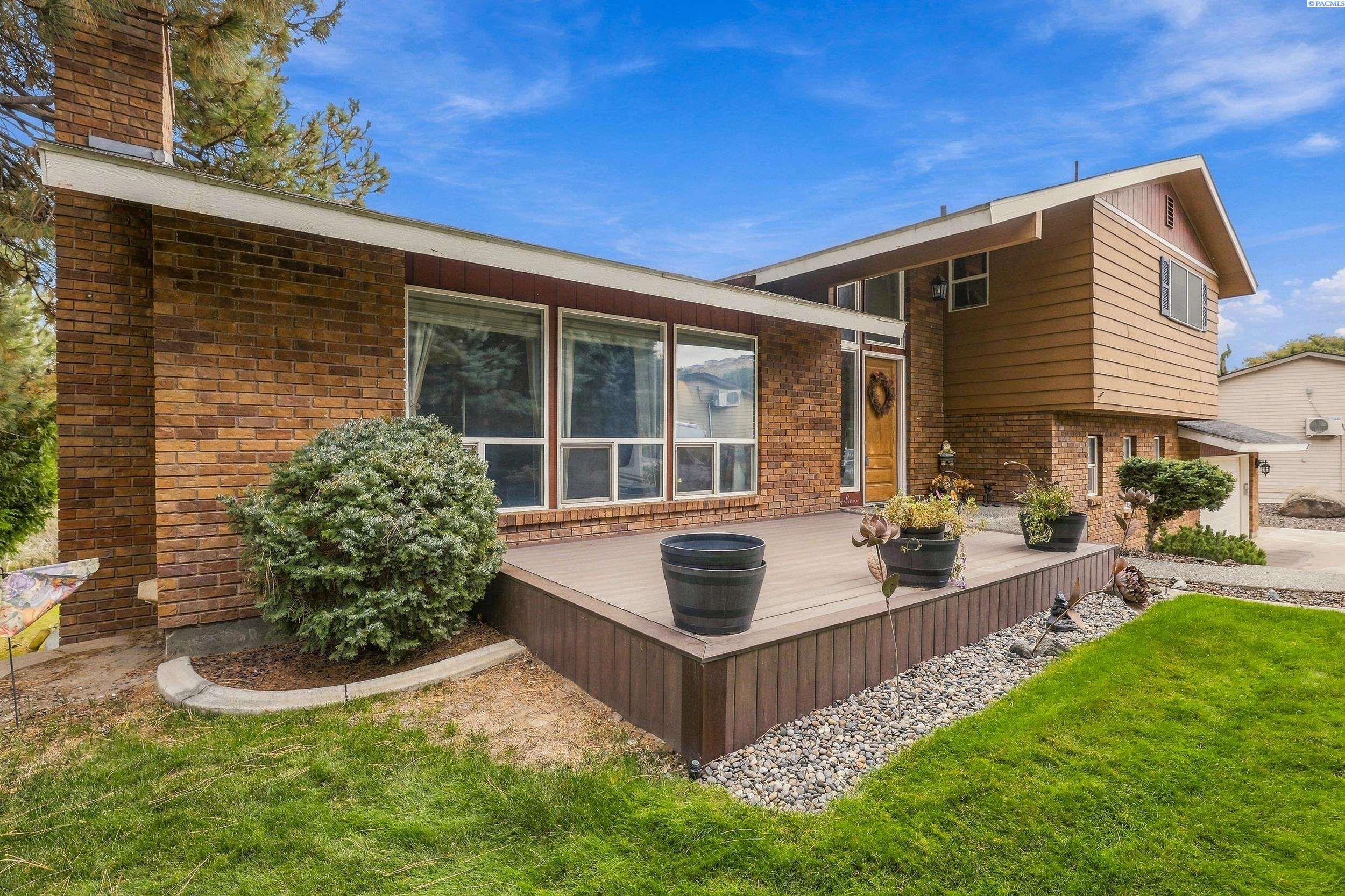 Photo 2 of Single family home for sale at 317 Pinetree Ct, Richland, WA 99352 | MLS# PAC296888 | Listing updated on 2026-10-03