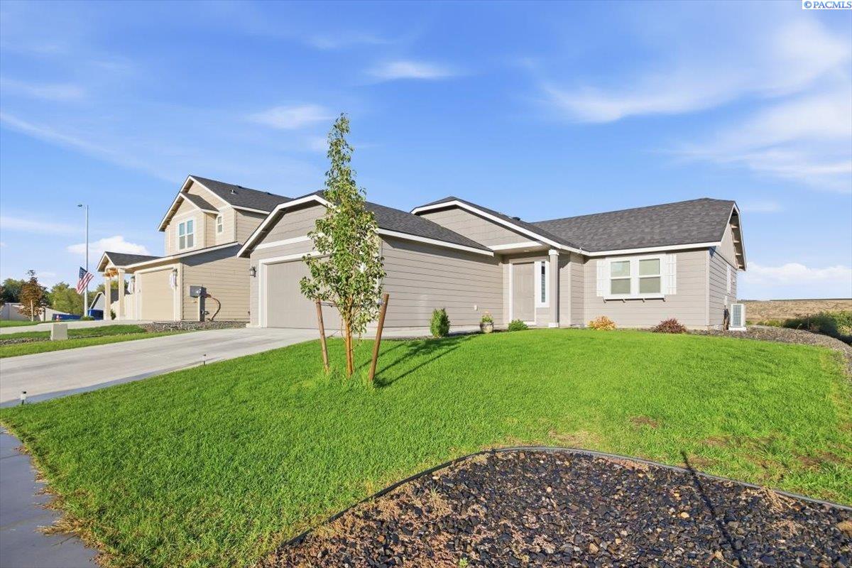 Photo 1 of Single family home for sale at 1454 9th Street, Benton City, WA 99320 | MLS# PAC296889 | Listing updated on 2026-10-03