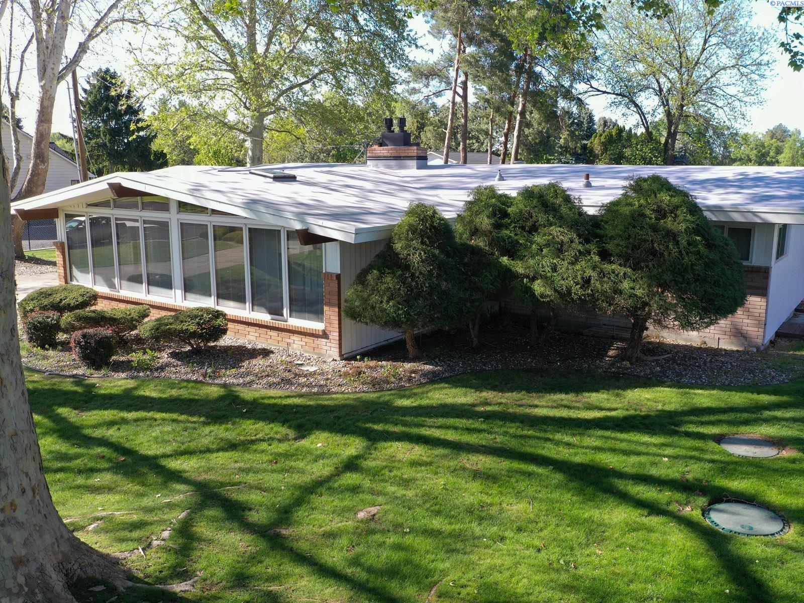 Photo 2 of Single family home for sale at 9013 Franklin Rd, Pasco, WA 99301 | MLS# PAC296896 | Listing updated on 2026-10-06