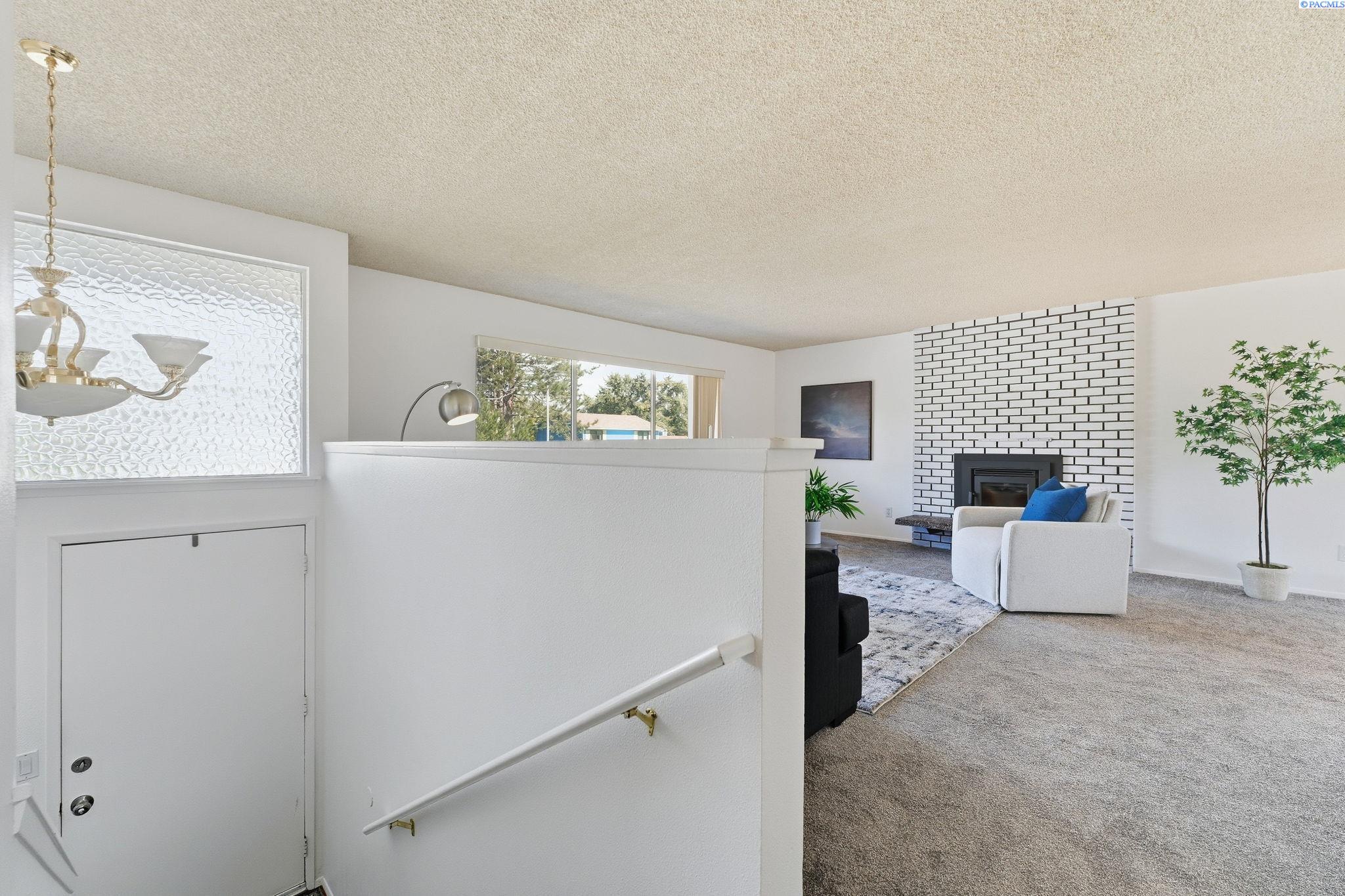 Photo 2 of Single family home for sale at 403 Scot St, Richland, WA 99354 | MLS# PAC296907 | Listing updated on 2026-10-03