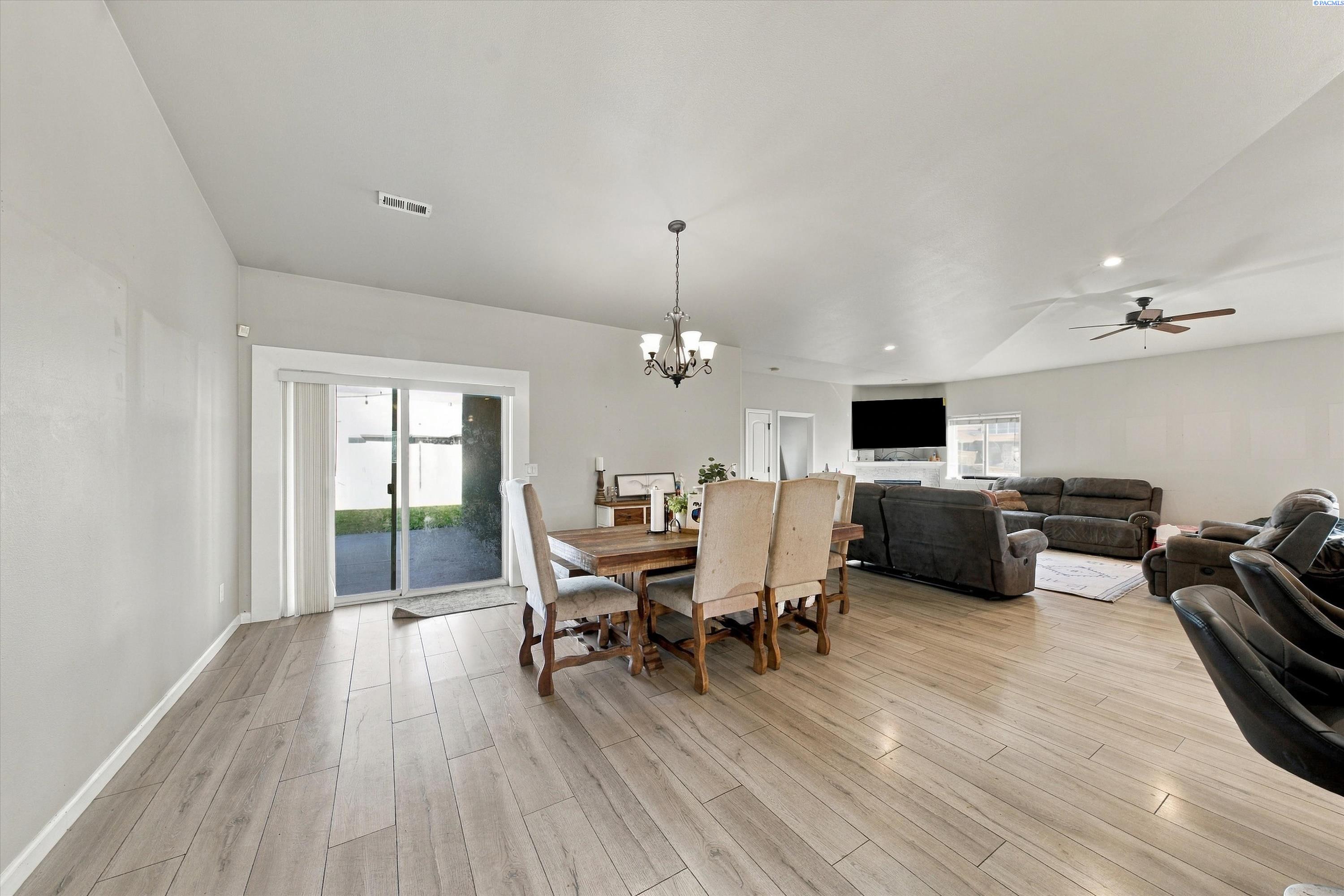 Photo 3 of Single family home for sale at 150 E Fir St, Connell, WA 99326 | MLS# PAC296914 | Listing updated on 2026-10-07
