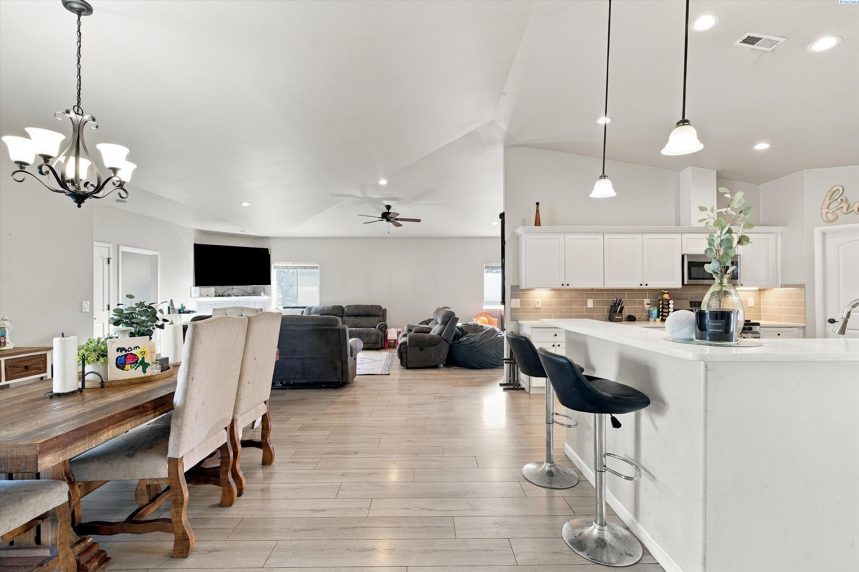 Photo 3 of Single family home for sale at 150 E Fir St, Connell, WA 99326 | MLS# PAC296914 | Listing updated on 2026-10-07