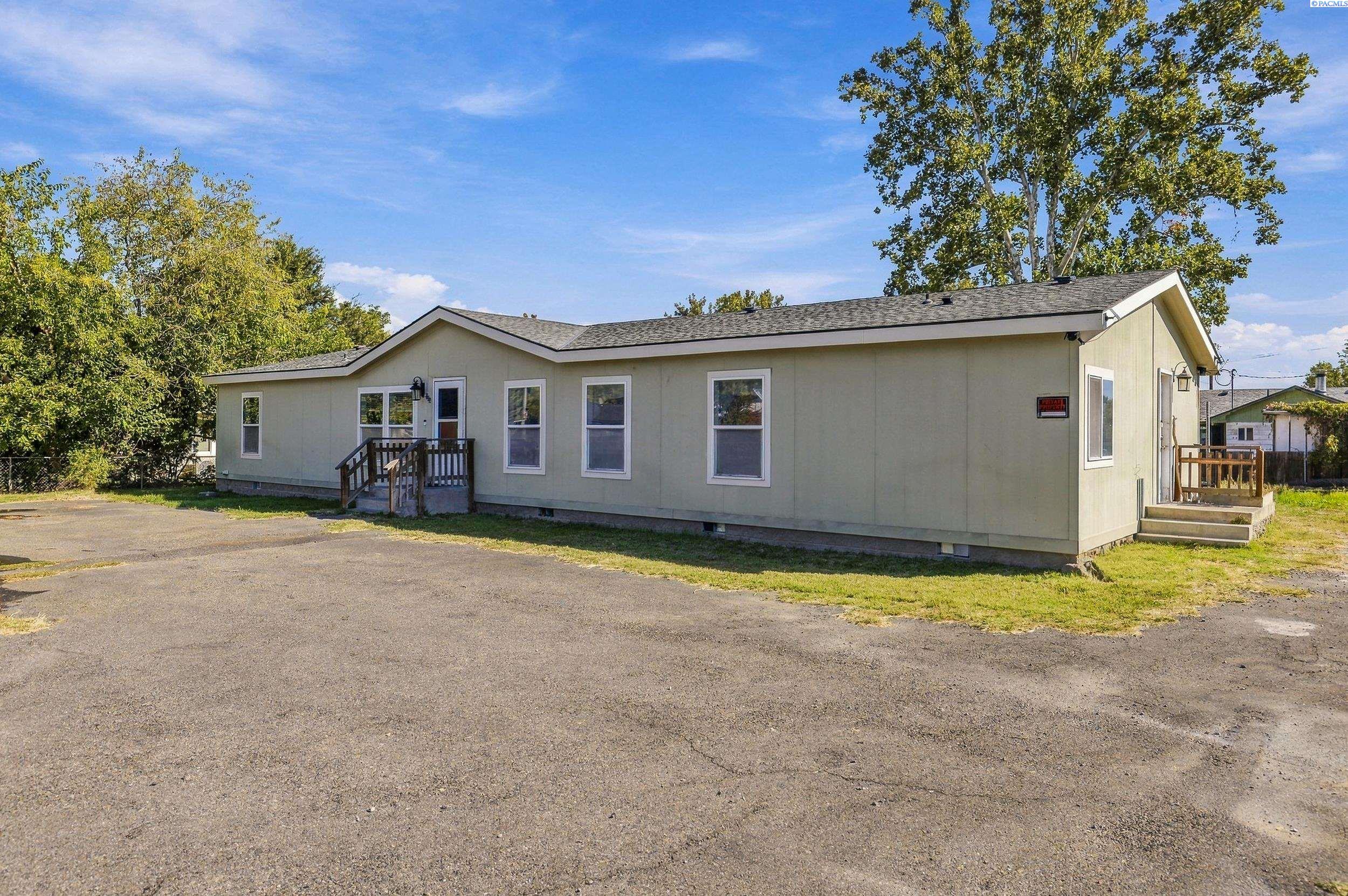 Photo 1 of Manufactured home for sale at 203 S Edison St, Kennewick, WA 99336 | MLS# PAC296915 | Listing updated on 2026-10-05