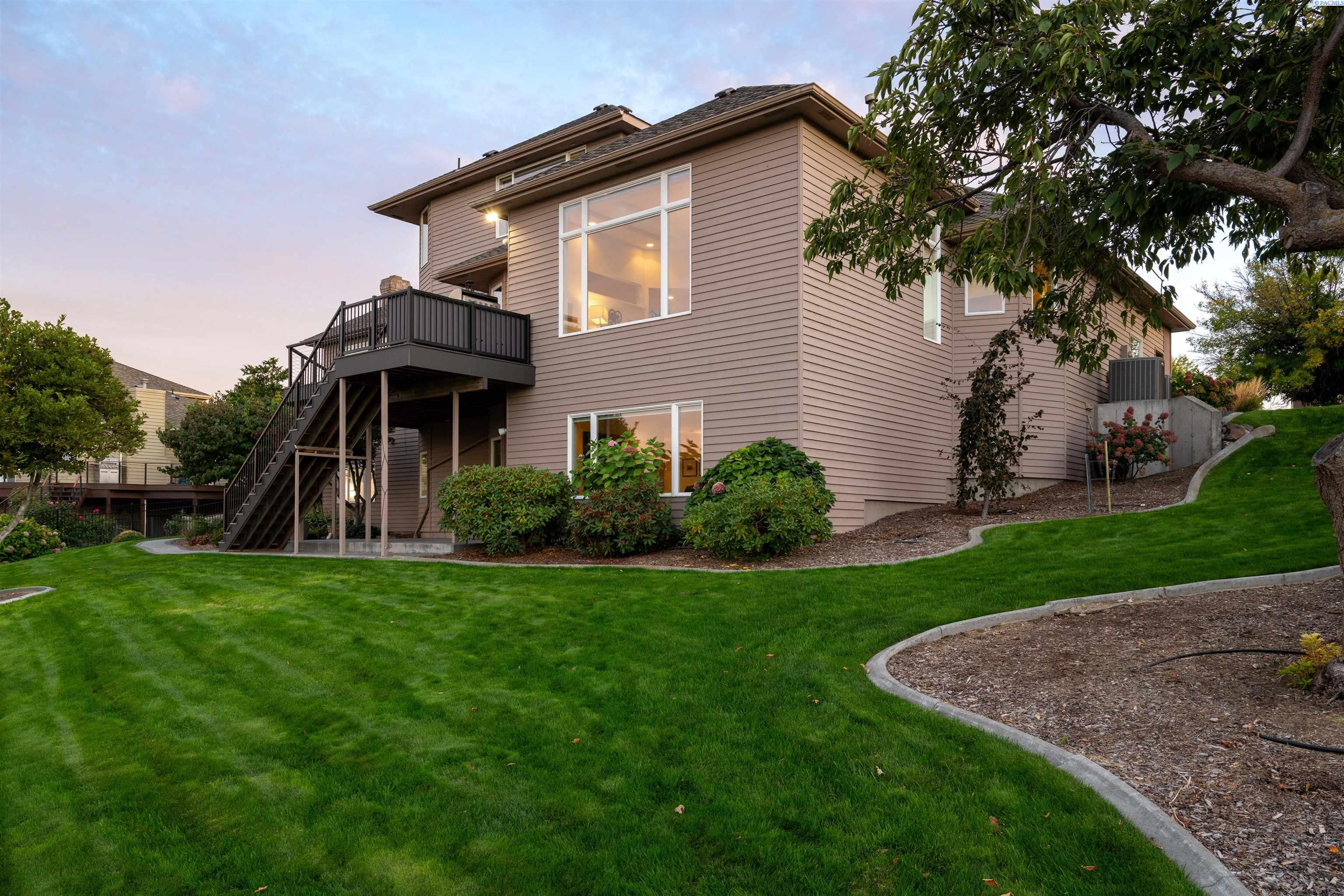 Photo 3 of Single family home for sale at 3902 W 43rd Avenue, Kennewick, WA 99337 | MLS# PAC296919 | Listing updated on 2026-10-11