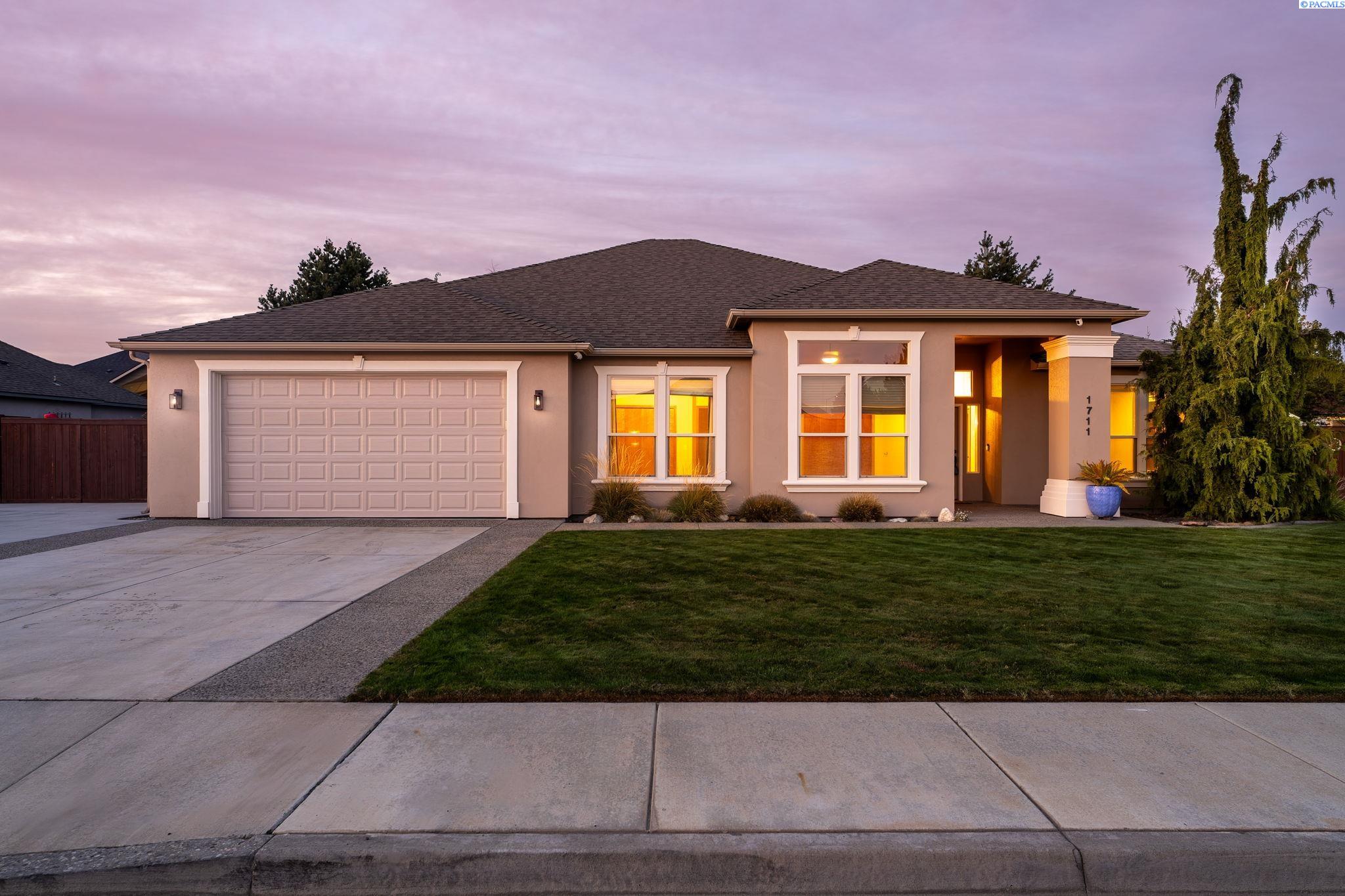 Photo 1 of Single family home for sale at 1711 Sunshine Ave, West Richland, WA 99353 | MLS# PAC296927 | Listing updated on 2026-10-10