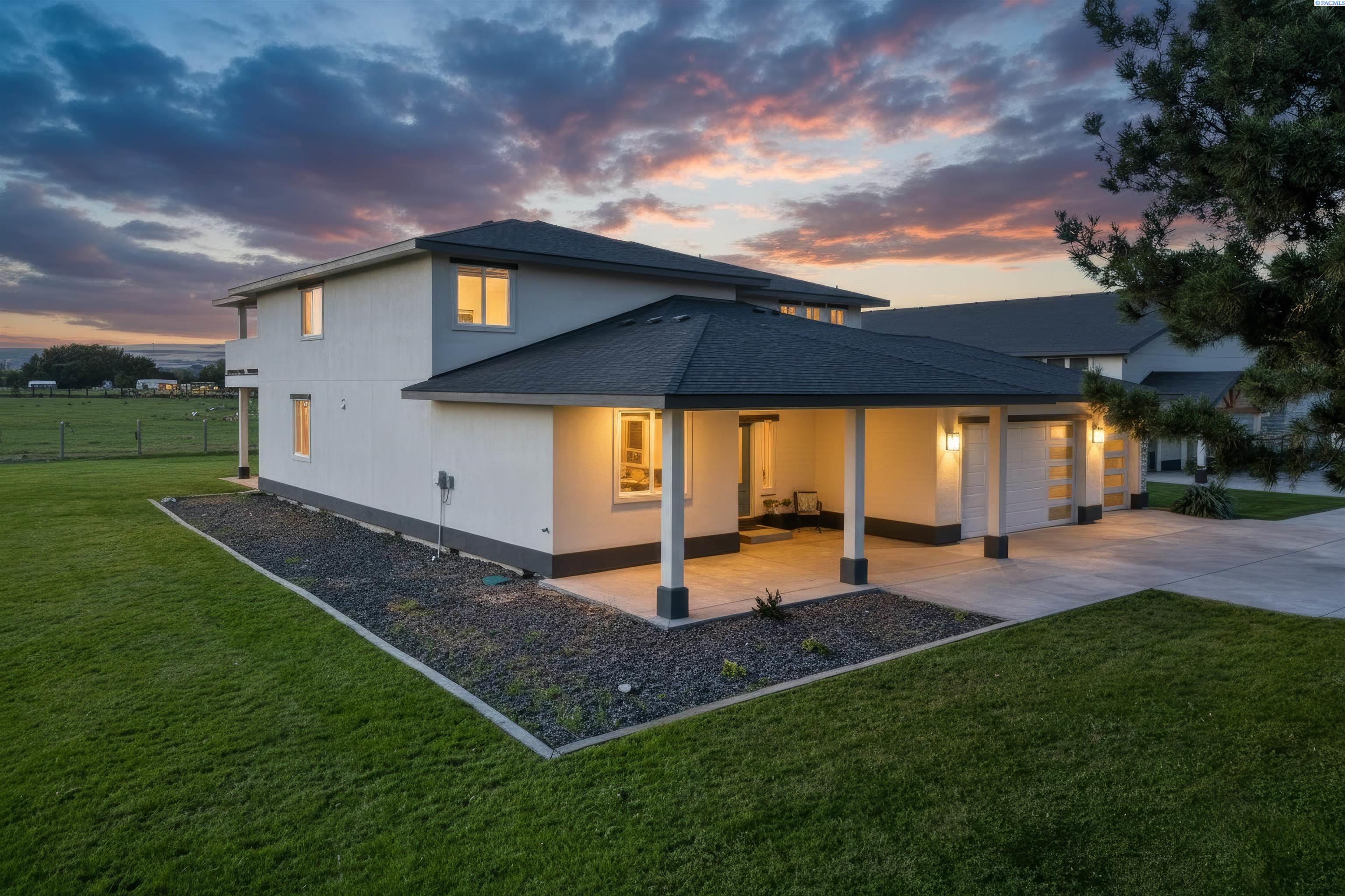 Photo 3 of Single family home for sale at 215505 E Bryson Brown, Kennewick, WA 99337 | MLS# PAC296935 | Listing updated on 2026-10-10