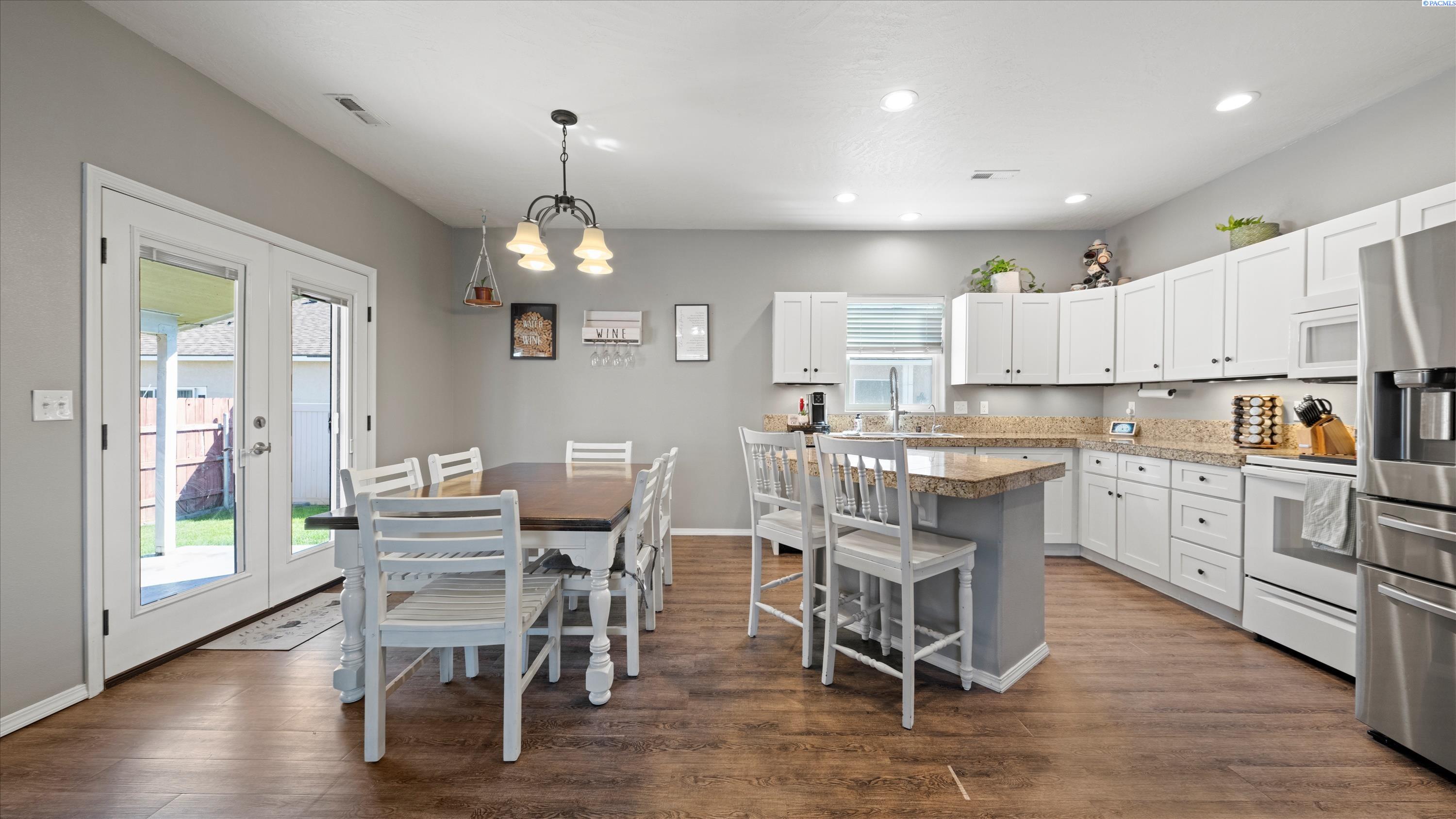 Photo 3 of Single family home for sale at 580 N Harrison Pl, Kennewick, WA 99336 | MLS# PAC296938 | Listing updated on 2026-10-04