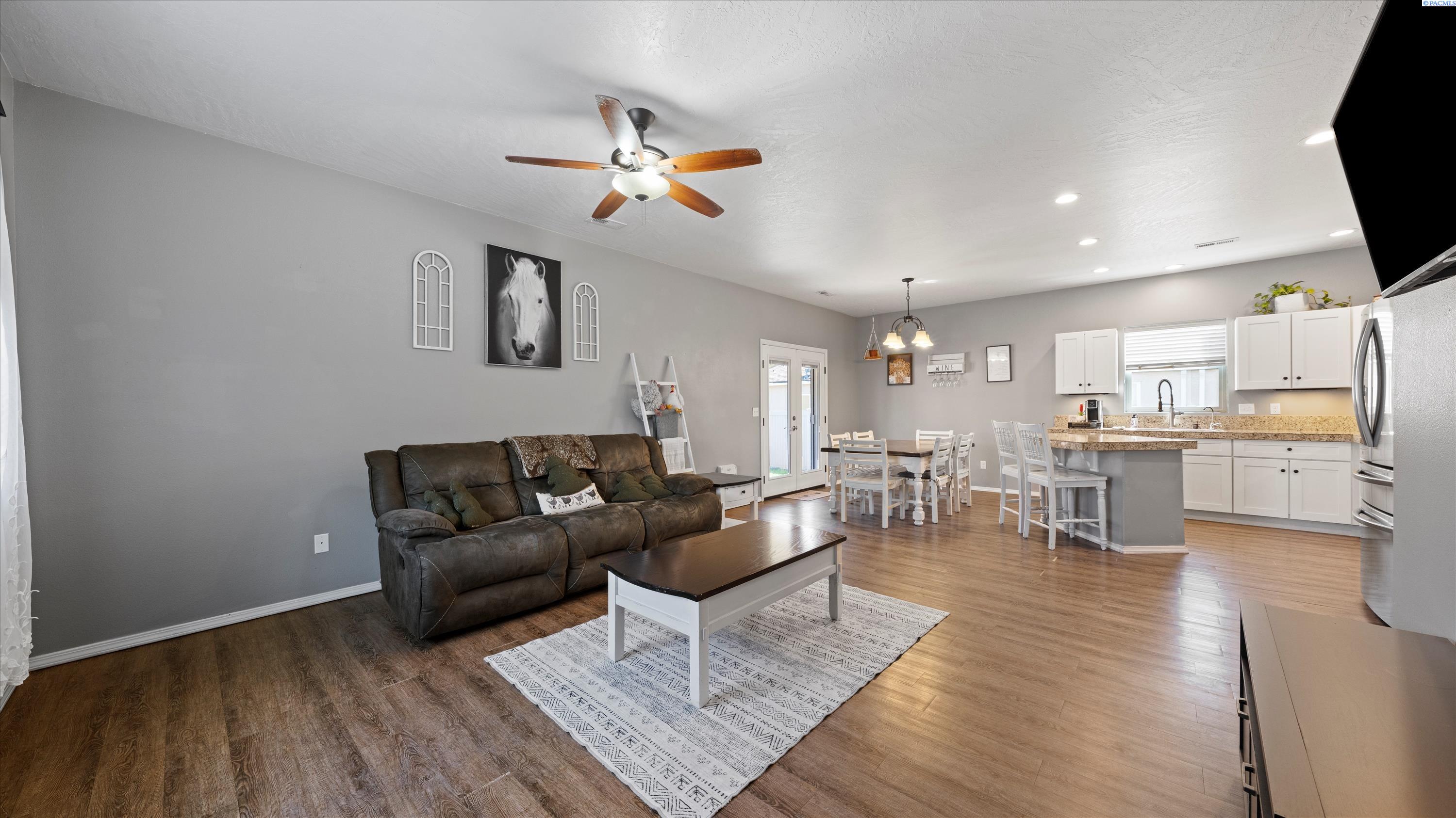 Photo 2 of Single family home for sale at 580 N Harrison Pl, Kennewick, WA 99336 | MLS# PAC296938 | Listing updated on 2026-10-04
