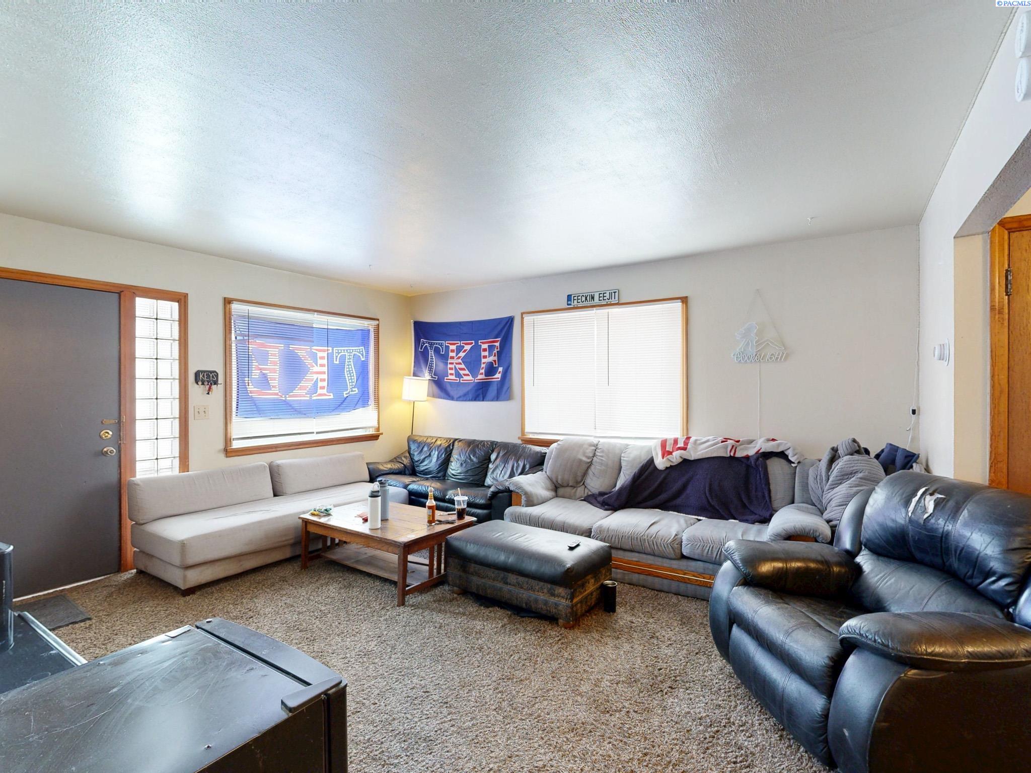 Photo 2 of Multi family home for sale at 645,645 Ne 1/2 Maple St, Pullman, WA 99163 | MLS# PAC296939 | Listing updated on 2026-10-04