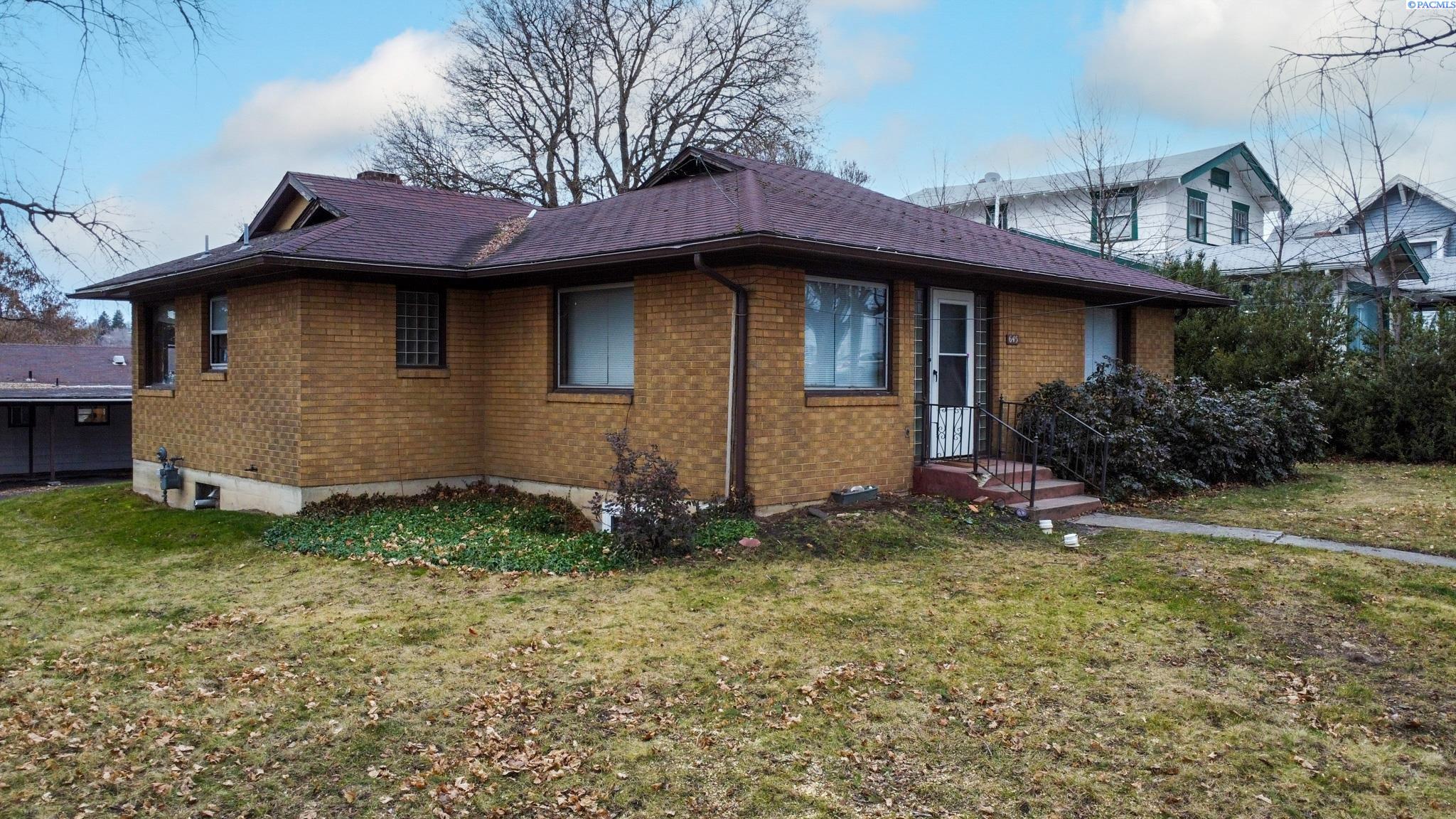 Multi family home for sale at 645,645 NE 1/2 Maple St, Pullman, WA 99163 | MLS# PAC296939