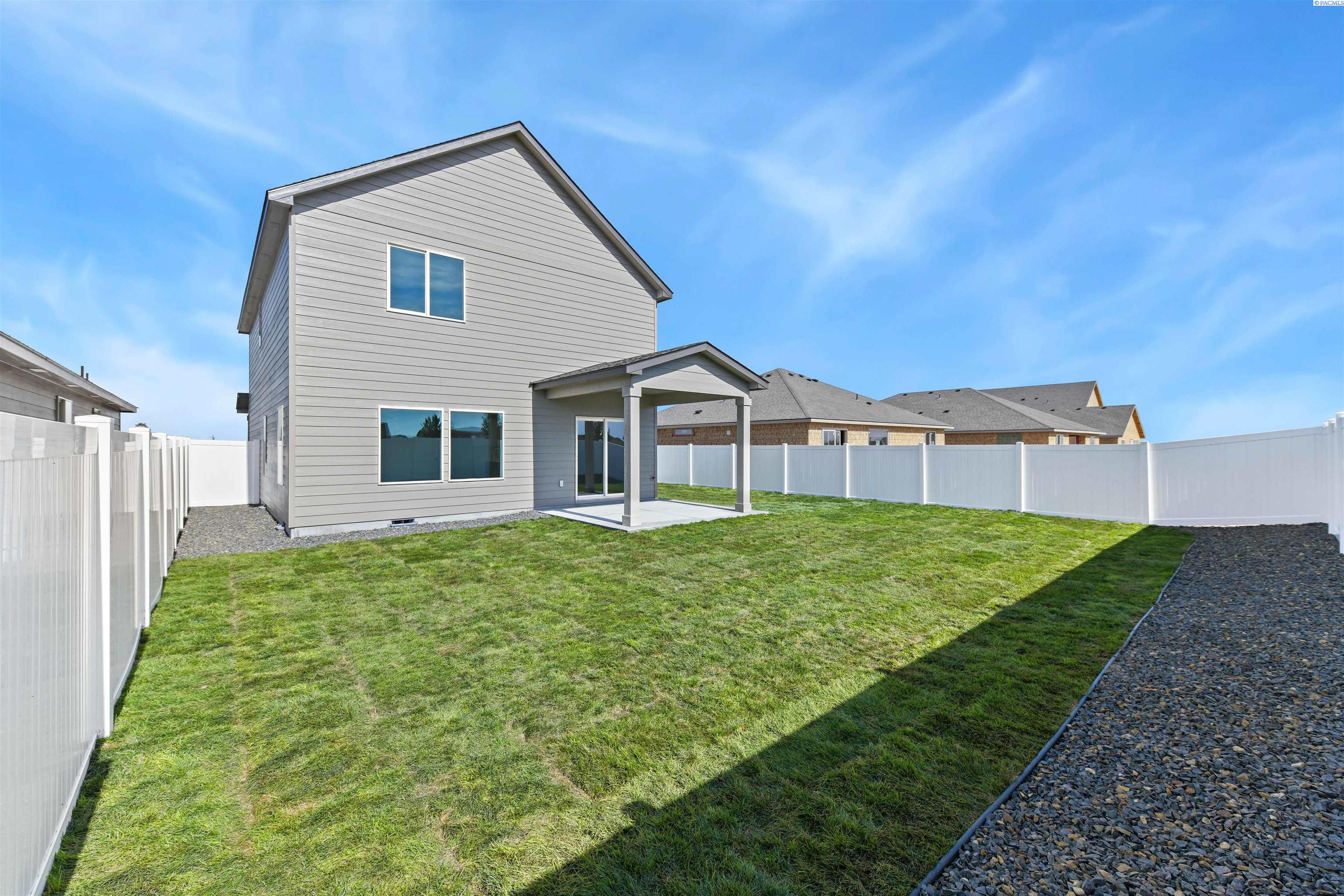 Photo 3 of Single family home for sale at 5816 Redtail Dr, Pasco, WA 99301 | MLS# PAC296945 | Listing updated on 2026-10-05