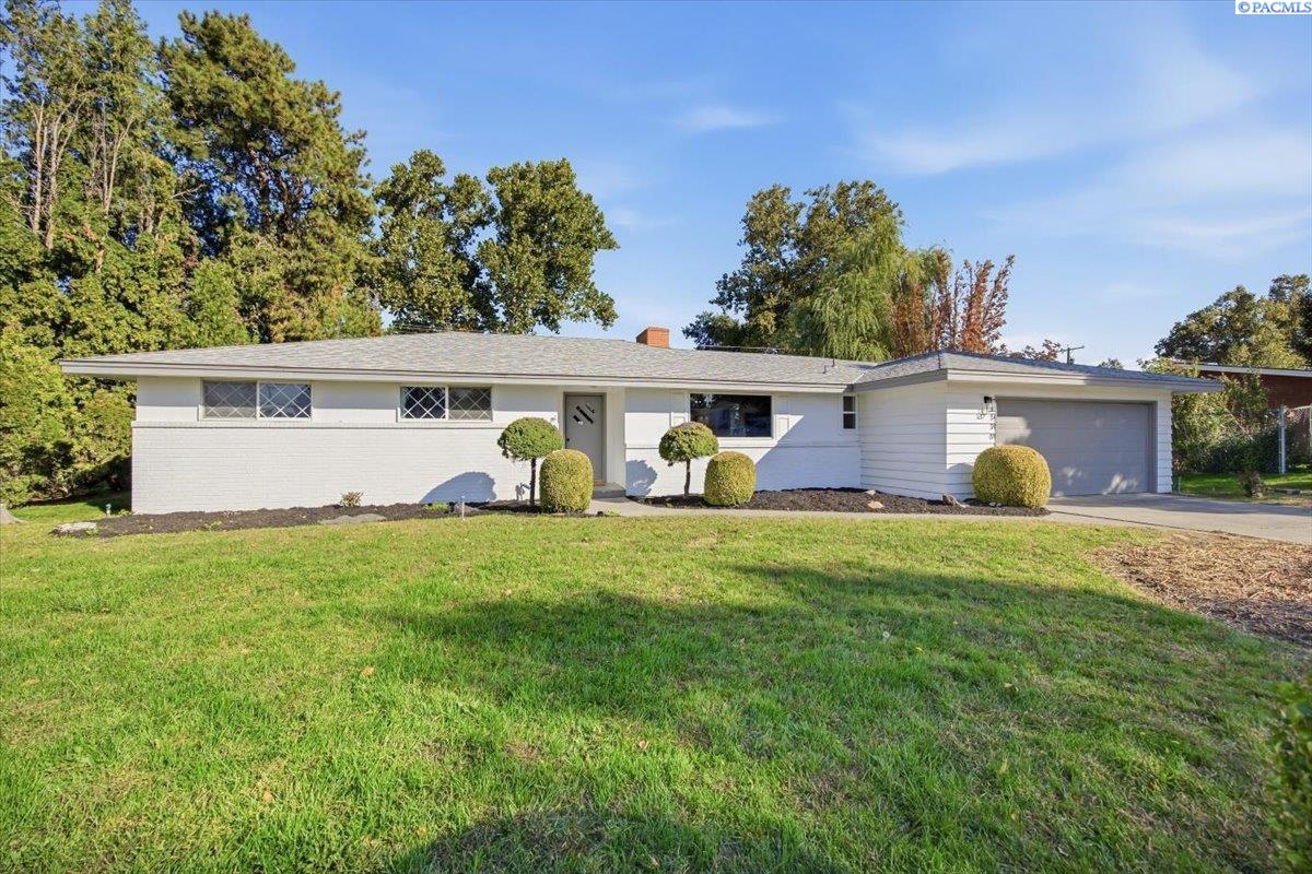 Photo 1 of Single family home for sale at 7530 W Victoria Ave, Kennewick, WA 99336 | MLS# PAC296952 | Listing updated on 2026-10-06