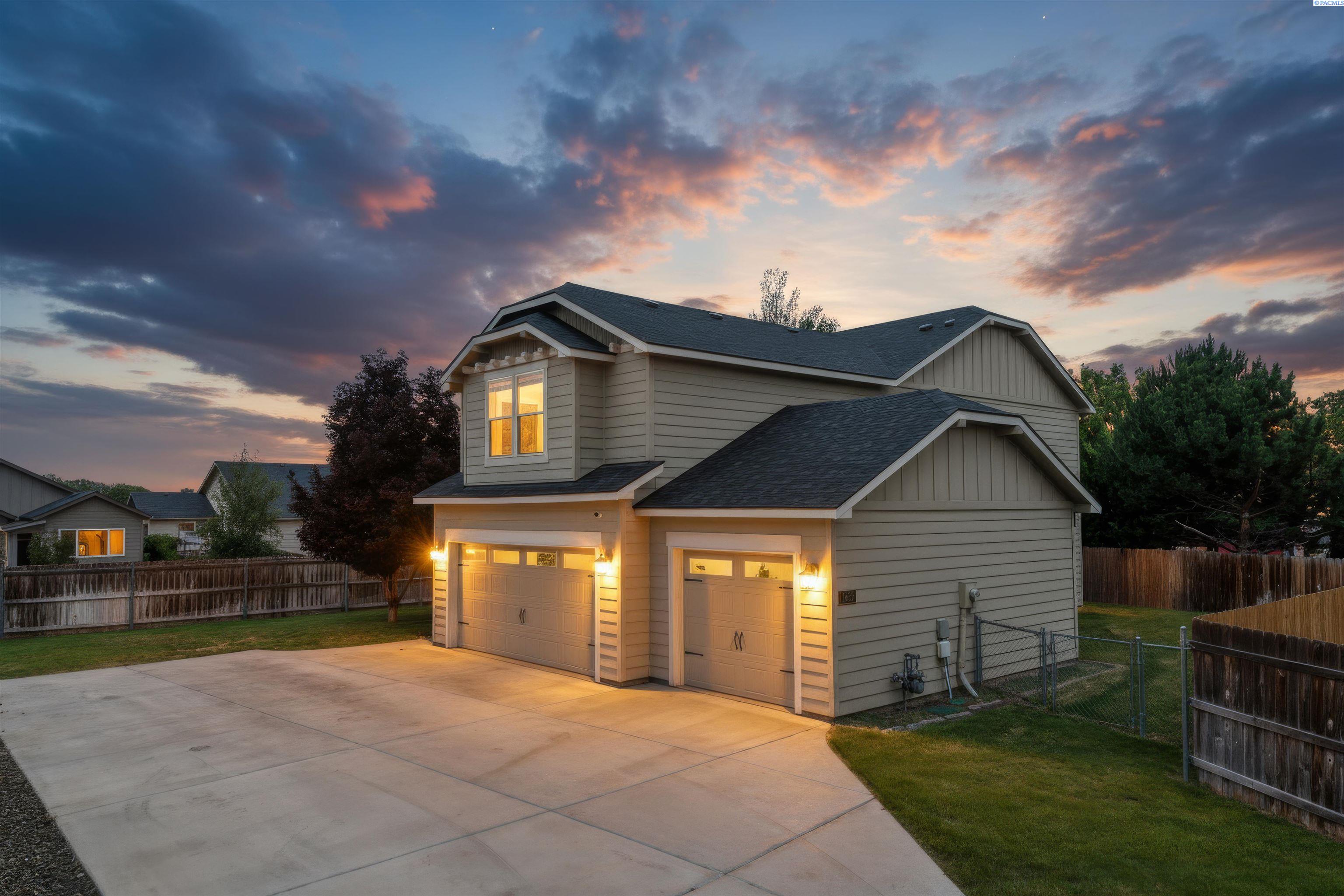 Photo 2 of Single family home for sale at 2822 S Hartford Pl, Kennewick, WA 99337 | MLS# PAC296957 | Listing updated on 2026-10-09