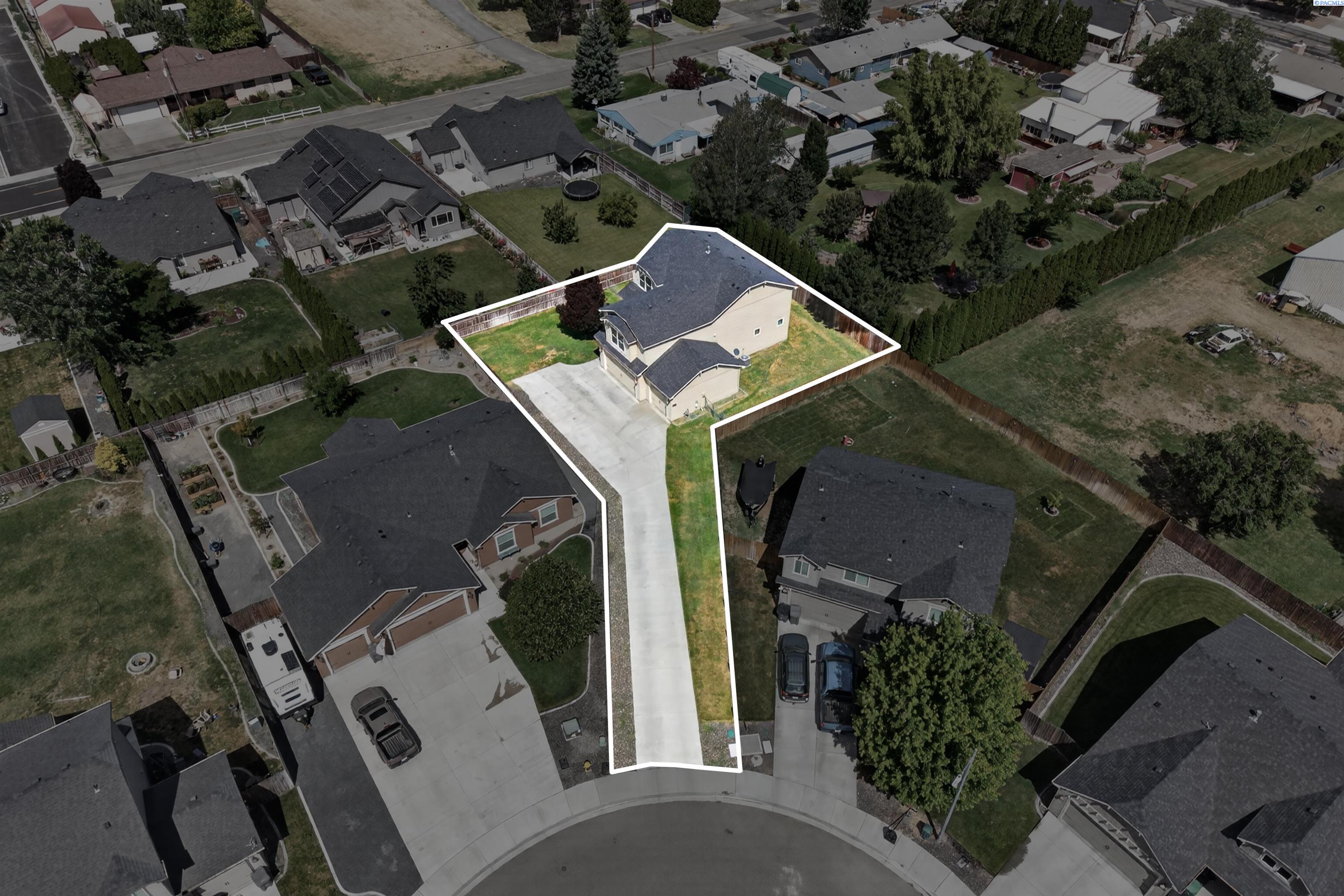 Photo 3 of Single family home for sale at 2822 S Hartford Pl, Kennewick, WA 99337 | MLS# PAC296957 | Listing updated on 2026-10-09