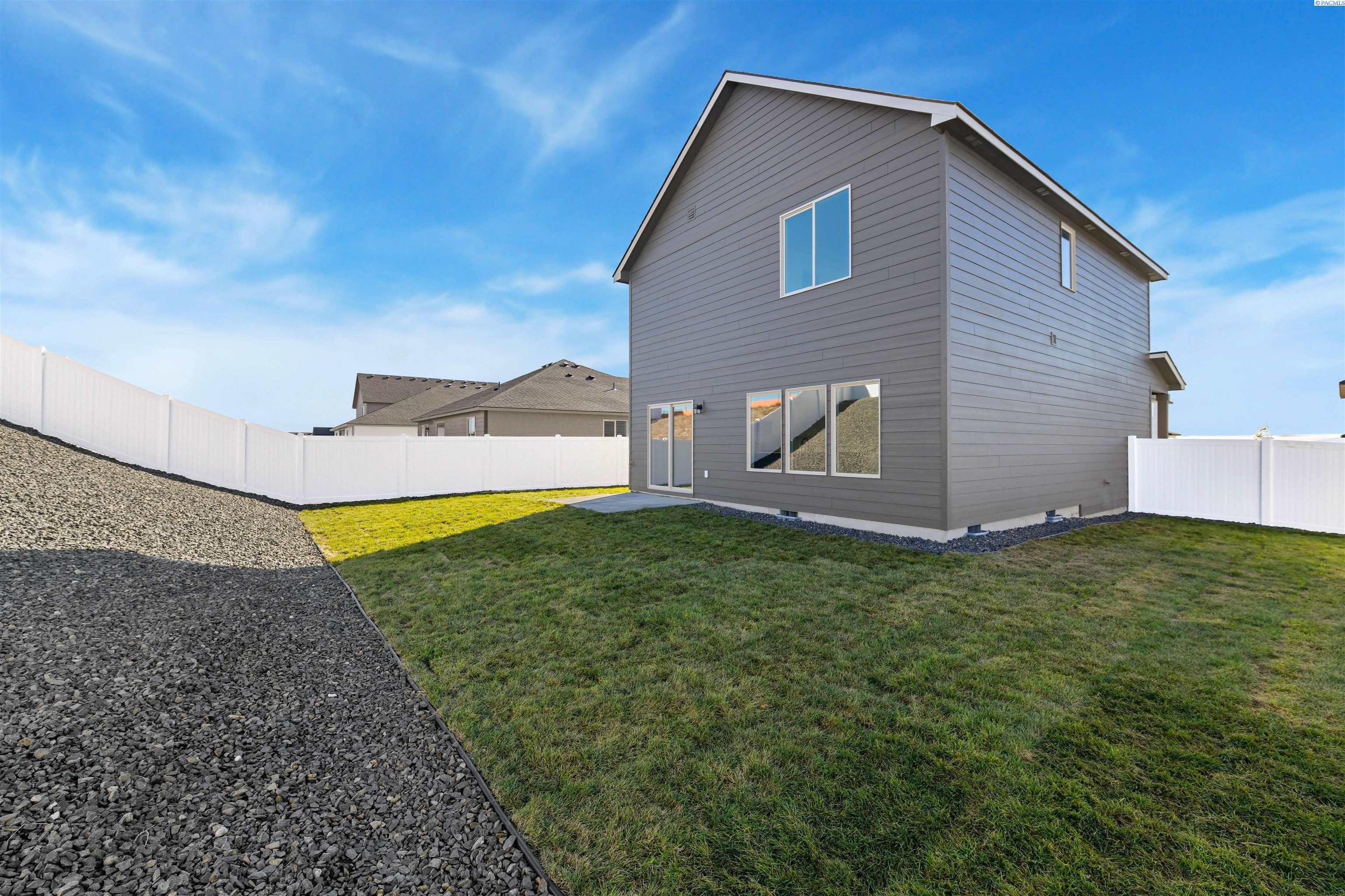 Photo 3 of Single family home for sale at 728 Honeylicious St, Richland, WA 99352 | MLS# PAC296973 | Listing updated on 2026-10-07