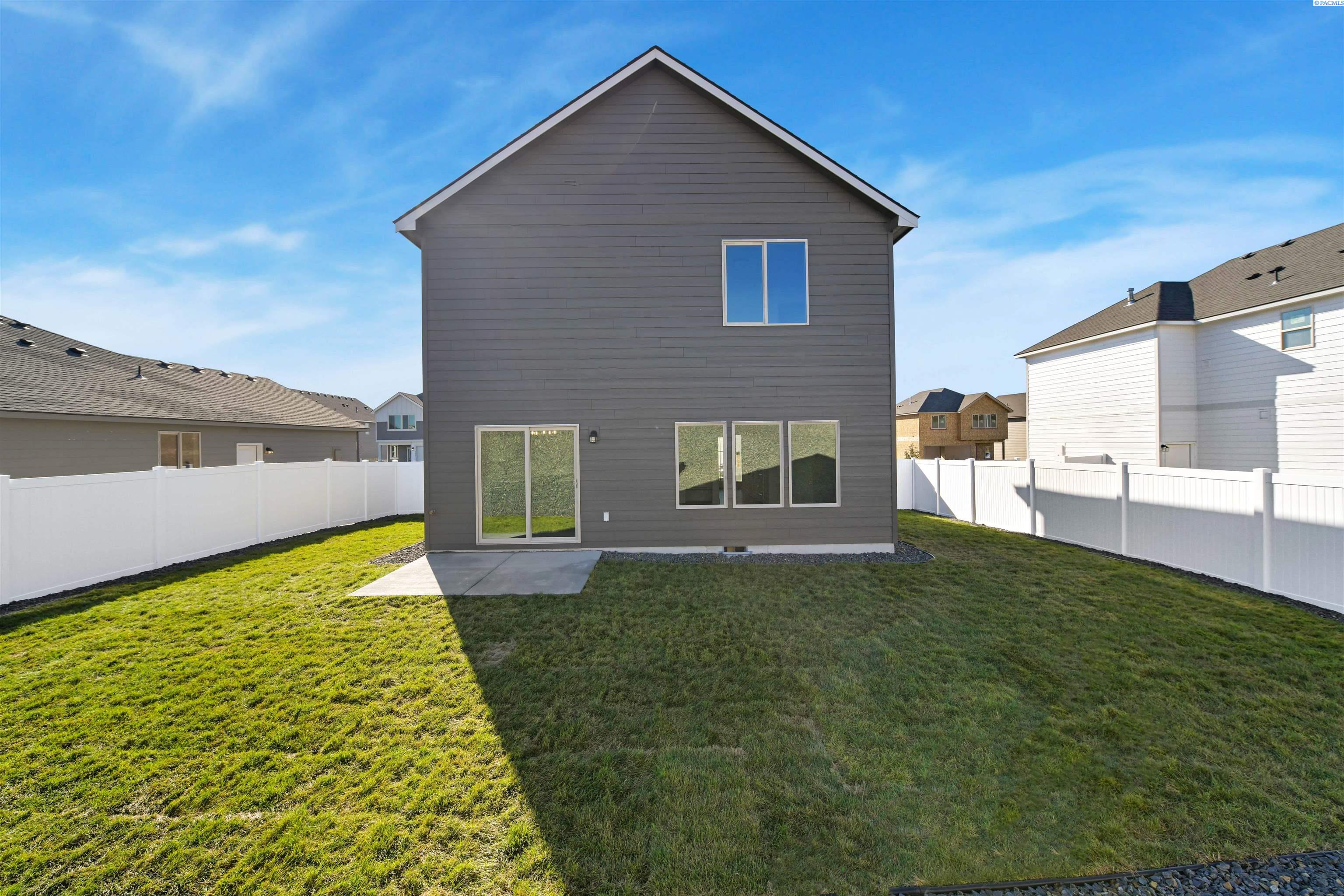 Photo 3 of Single family home for sale at 728 Honeylicious St, Richland, WA 99352 | MLS# PAC296973 | Listing updated on 2026-10-07