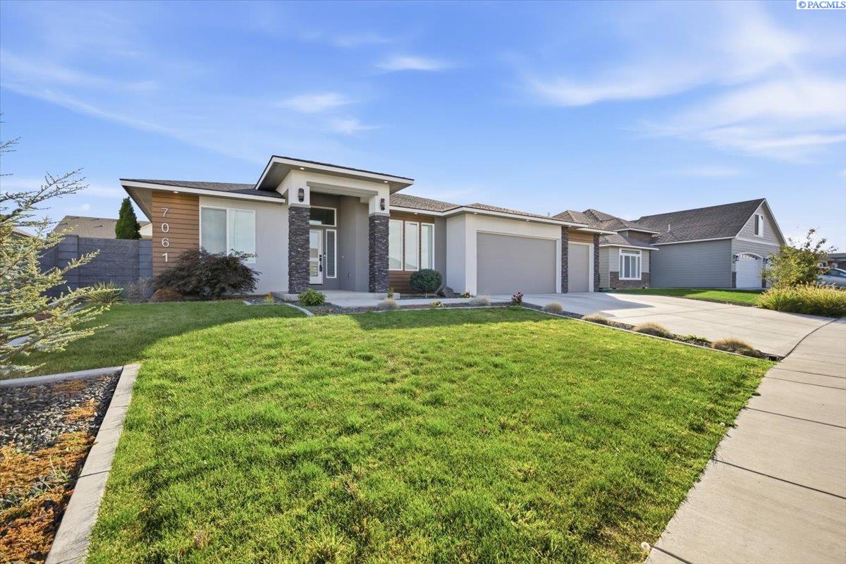Photo 2 of Single family home for sale at 7061 35th Avenue, Kennewick, WA 99338 | MLS# PAC296976 | Listing updated on 2026-10-10