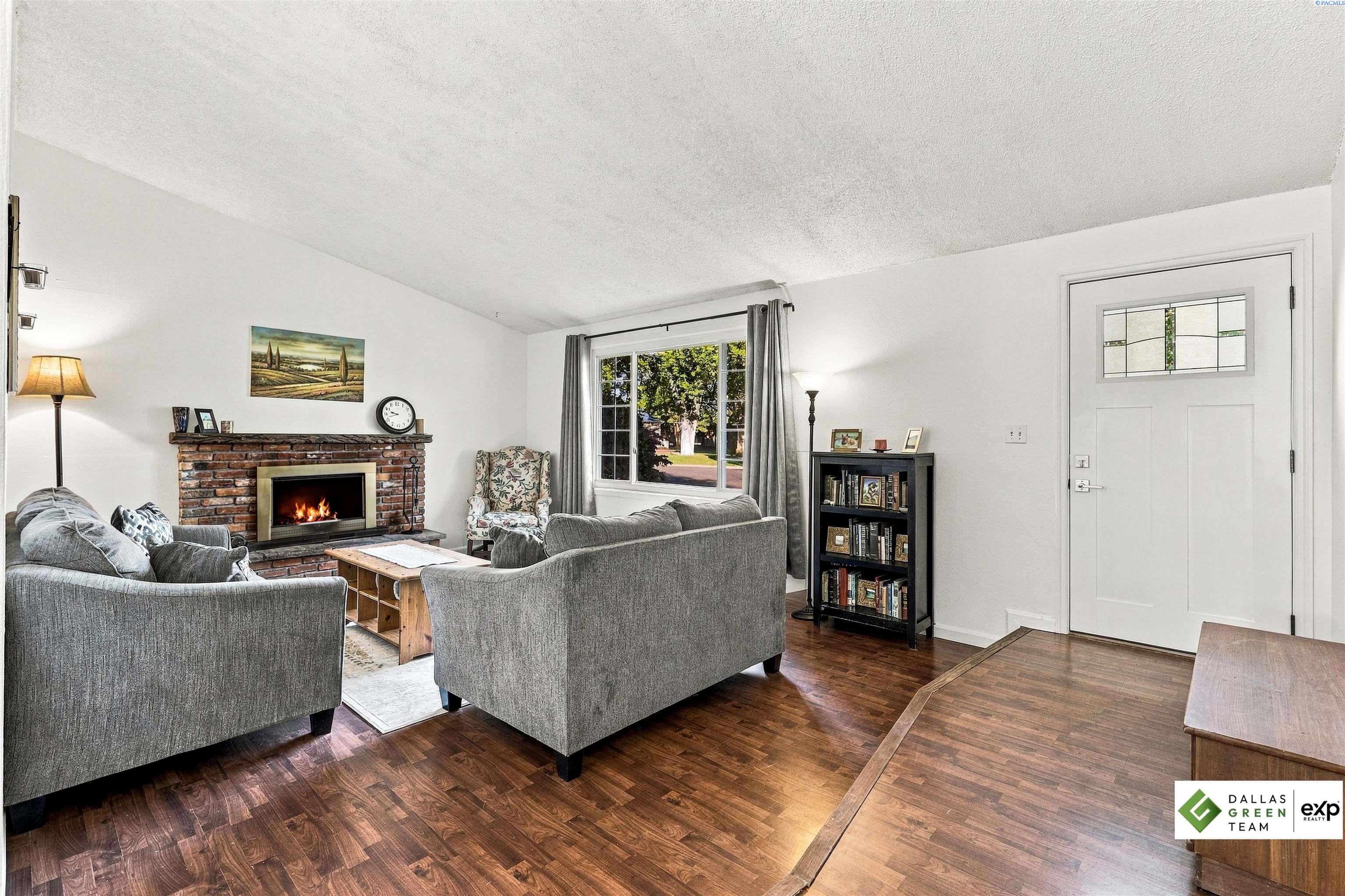 Photo 3 of Single family home for sale at 703 W 48th Avenue, Kennewick, WA 99337 | MLS# PAC296993 | Listing updated on 2026-10-07