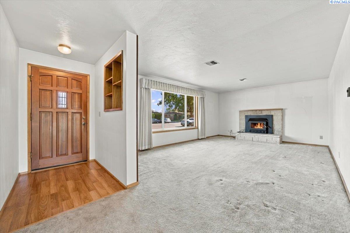 Photo 2 of Single family home for sale at 520 Road 37, Pasco, WA 99301 | MLS# PAC297002 | Listing updated on 2026-10-07