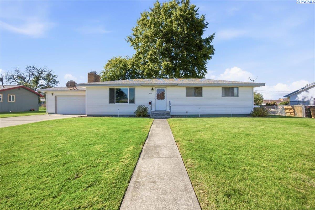 Photo 1 of Single family home for sale at 520 Road 37, Pasco, WA 99301 | MLS# PAC297002 | Listing updated on 2026-10-07