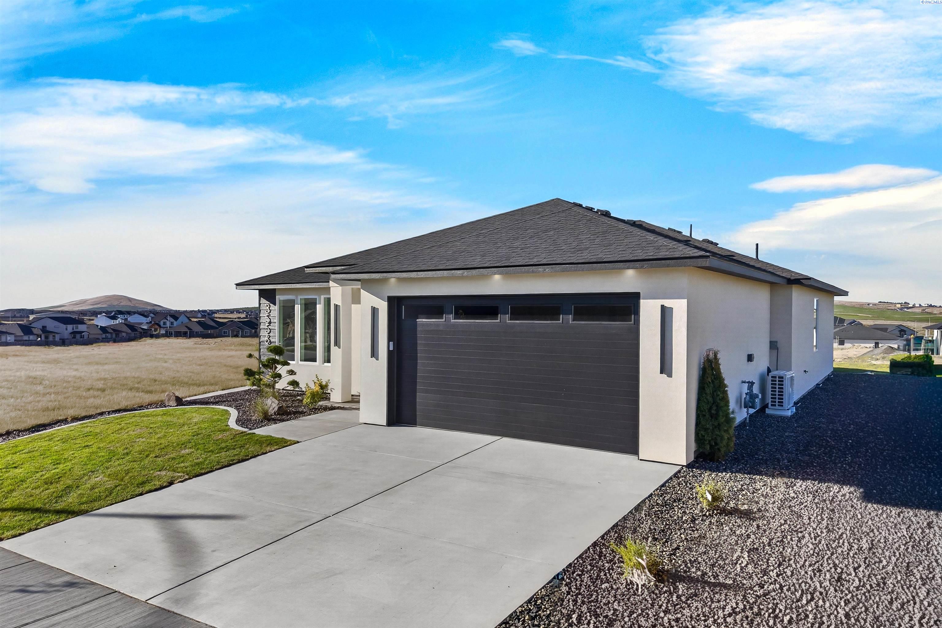 Photo 2 of Single family home for sale at 3556 Nuthatch St, Richland, WA 99352 | MLS# PAC297012 | Listing updated on 2026-10-07