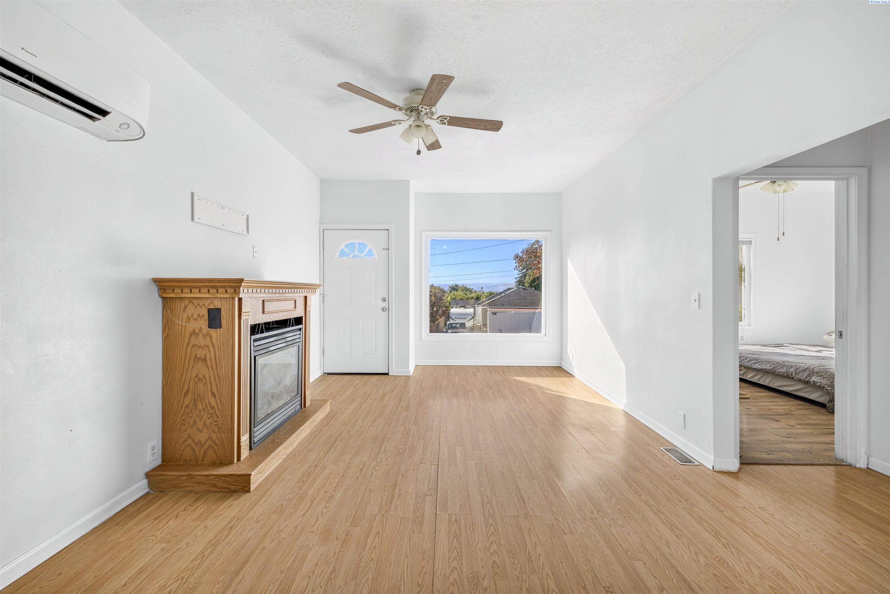 Photo 3 of Single family home for sale at 1109 Pollock Ave, Zillah, WA 98953 | MLS# PAC297014 | Listing updated on 2026-10-07