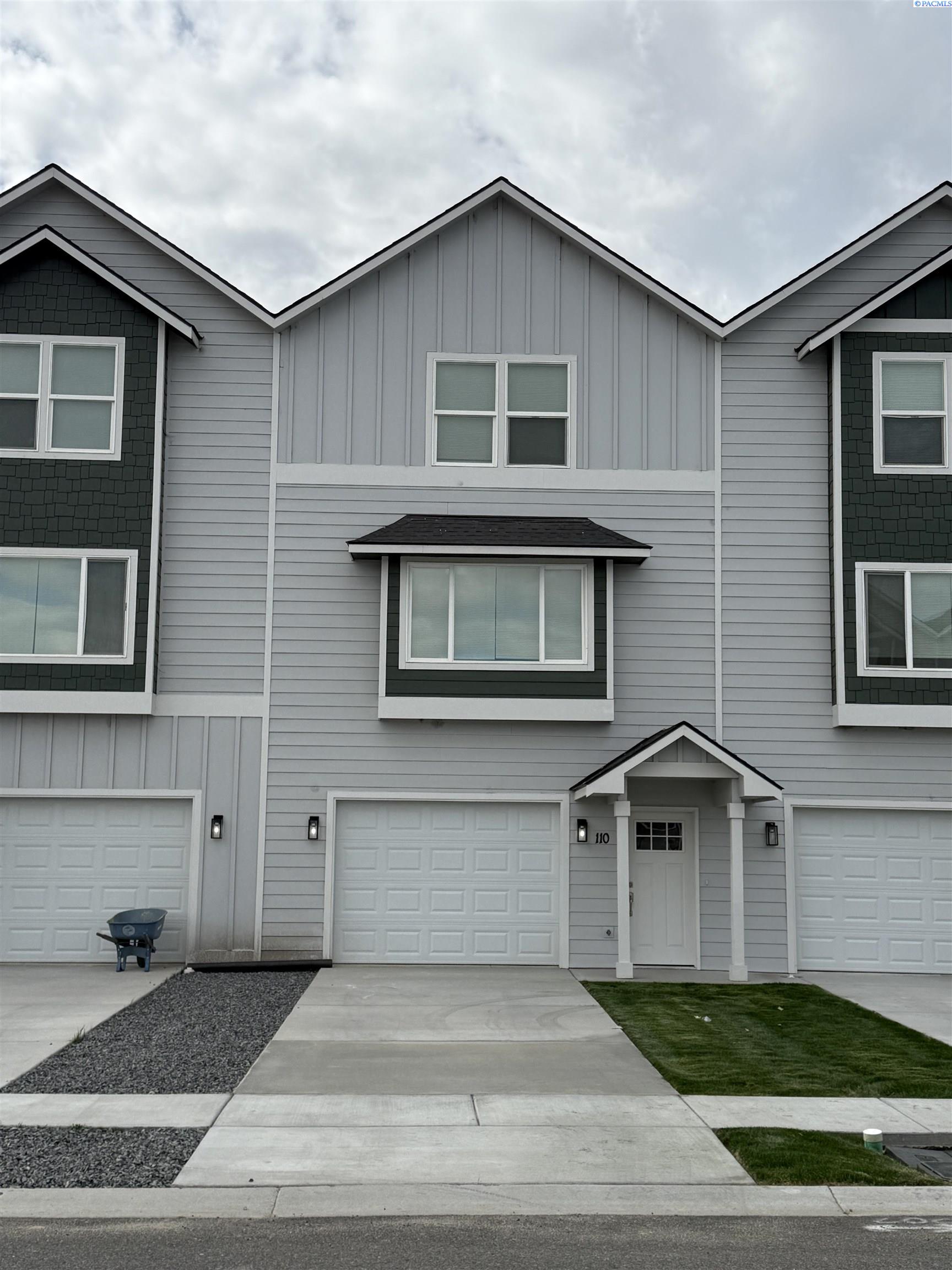 Single family home for sale at 110 Claret Dr, Prosser, WA 99350 | MLS# PAC297022