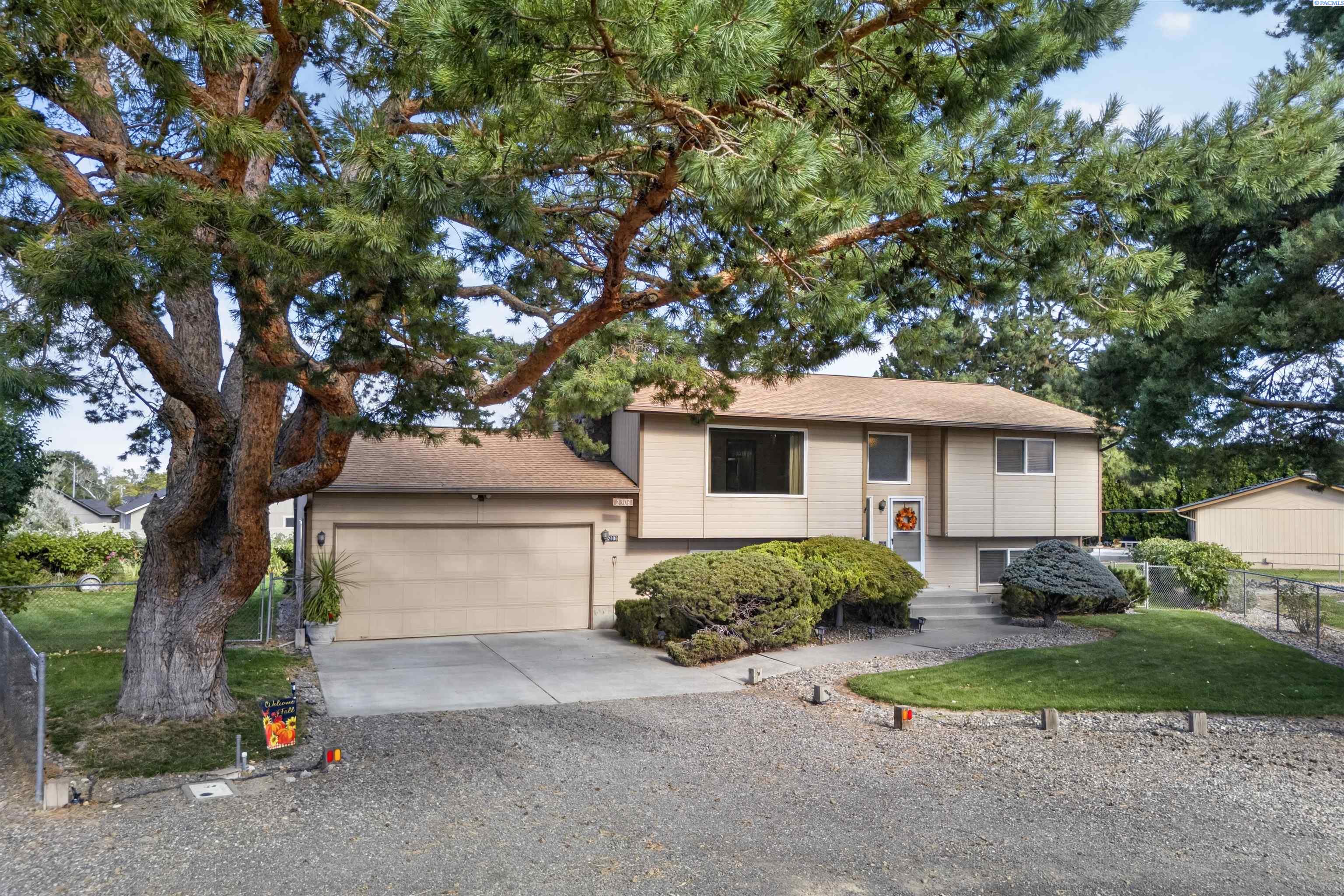 Photo 1 of Single family home for sale at 2306 S Anderson Pl, Kennewick, WA 99337 | MLS# PAC297041 | Listing updated on 2026-10-08