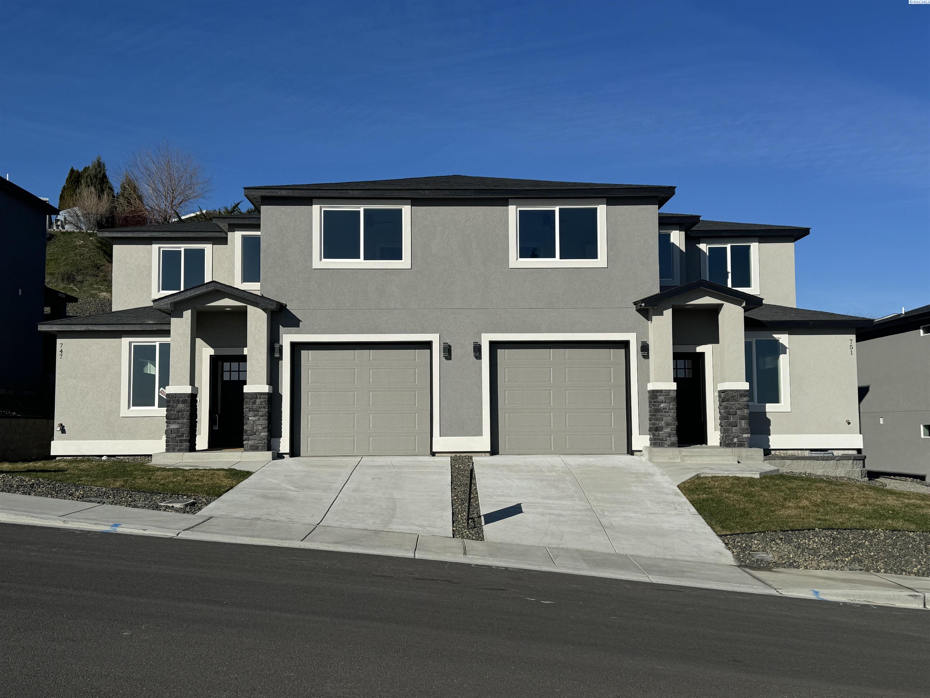 Townhouse for sale at 838 Rio Vista Loop, Richland, WA 99352 | MLS# PAC297045