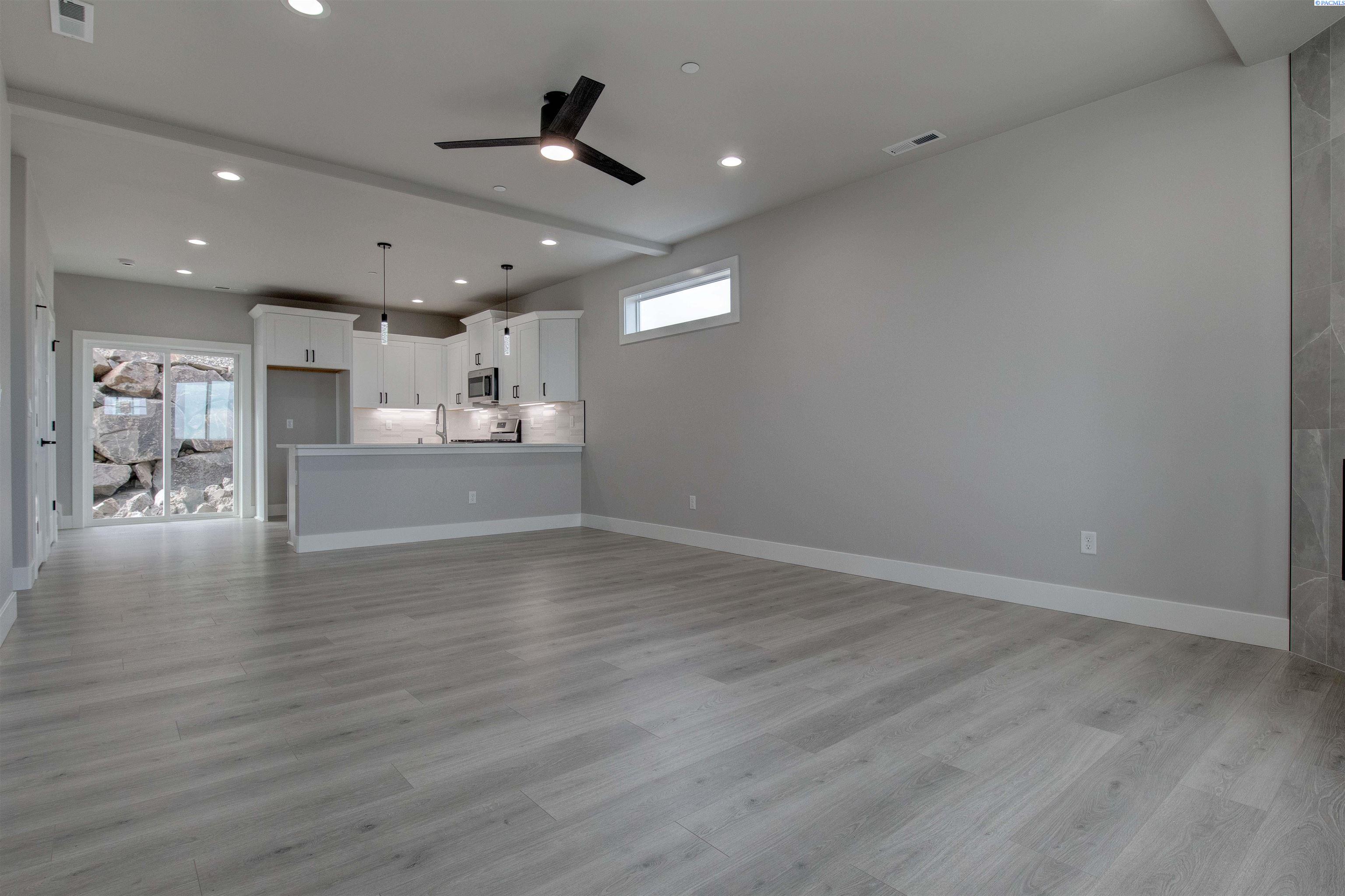 Photo 1 of Townhouse for sale at 838 Rio Vista Loop, Richland, WA 99352 | MLS# PAC297045 | Listing updated on 2026-10-08