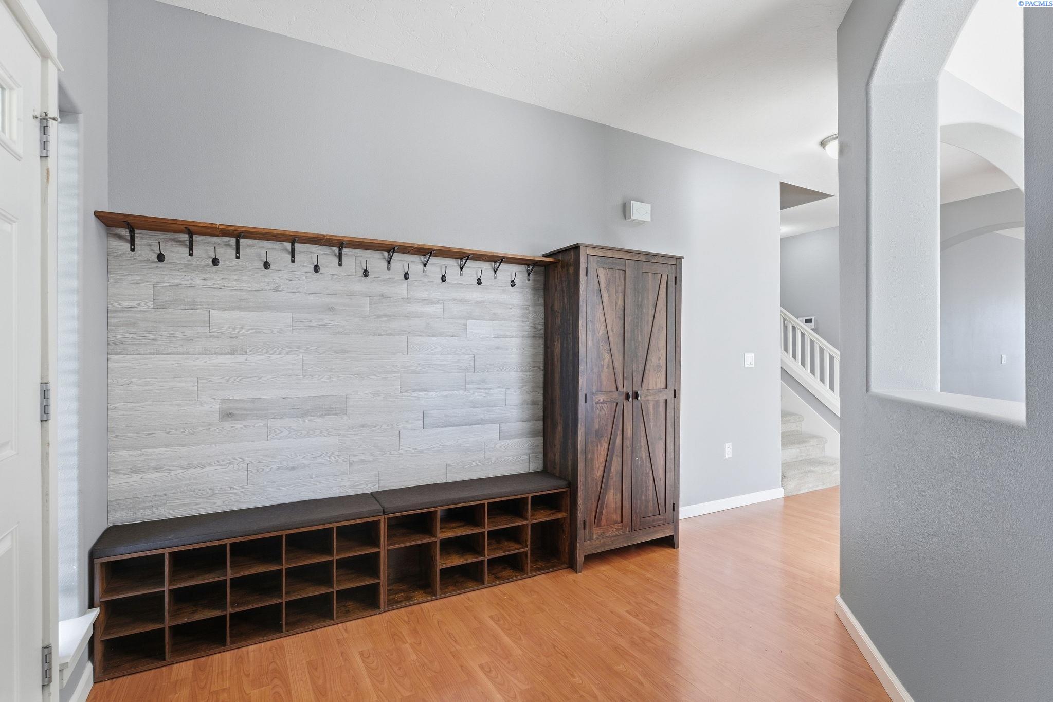 Photo 4 of Single family home for sale at 2007 S Tweedt St, Kennewick, WA 99338 | MLS# PAC297053 | Listing updated on 2026-10-10
