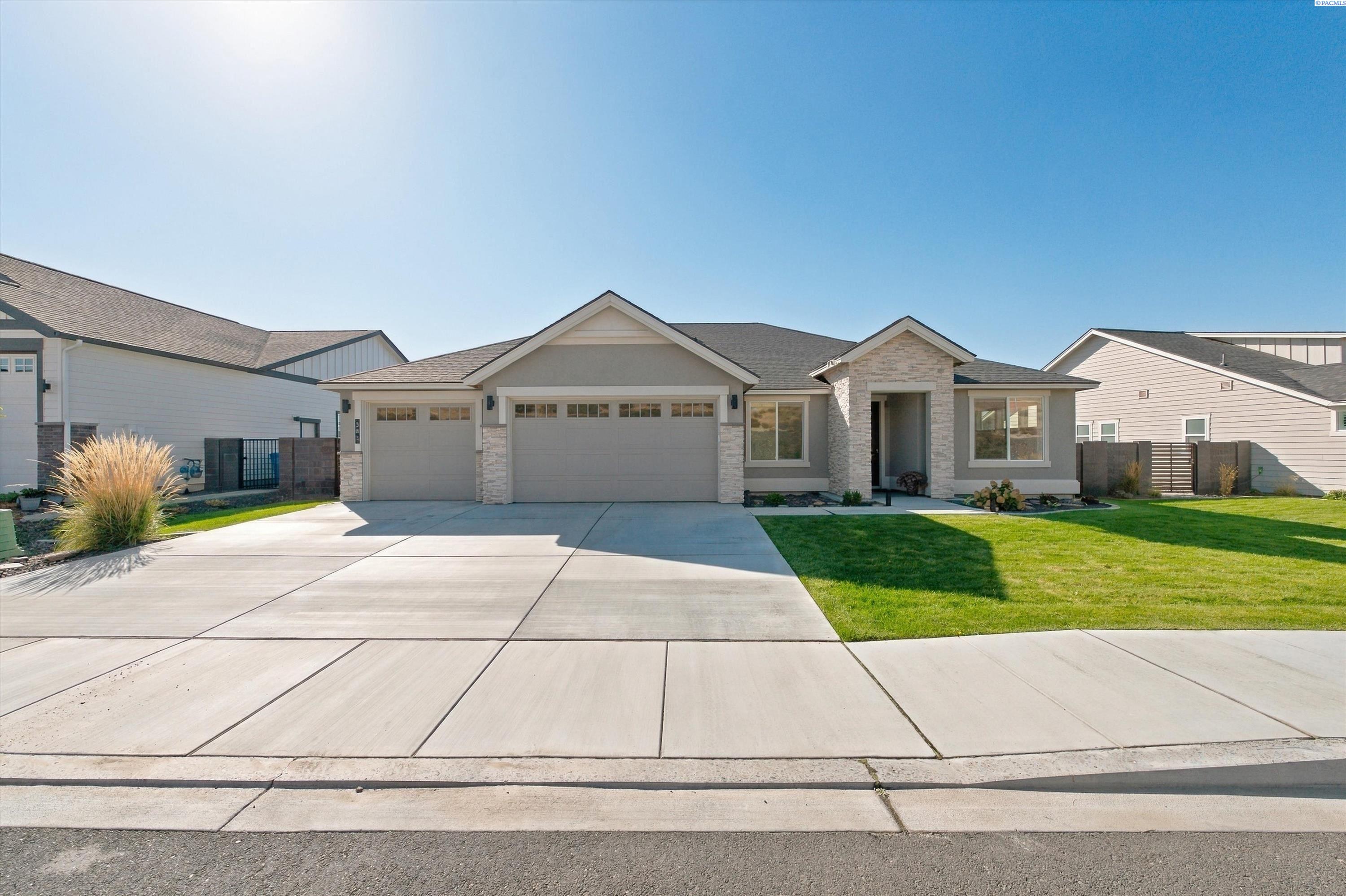 Photo 2 of Single family home for sale at 383 Ventus St, Richland, WA 99352 | MLS# PAC297058 | Listing updated on 2026-10-13