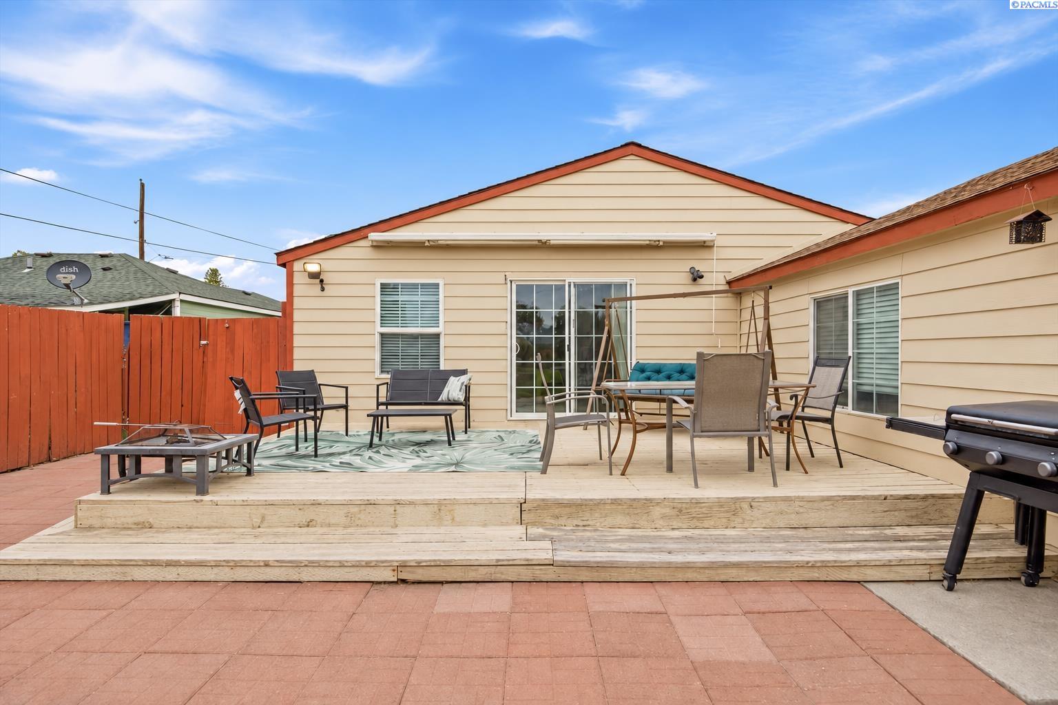 Photo 3 of Single family home for sale at 1109 W 2nd Avenue, Kennewick, WA 99336 | MLS# PAC297061 | Listing updated on 2026-10-10