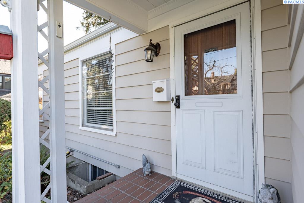 Photo 2 of Single family home for sale at 415 Se Water St, Pullman, WA 99163 | MLS# PAC297063 | Listing updated on 2026-10-09
