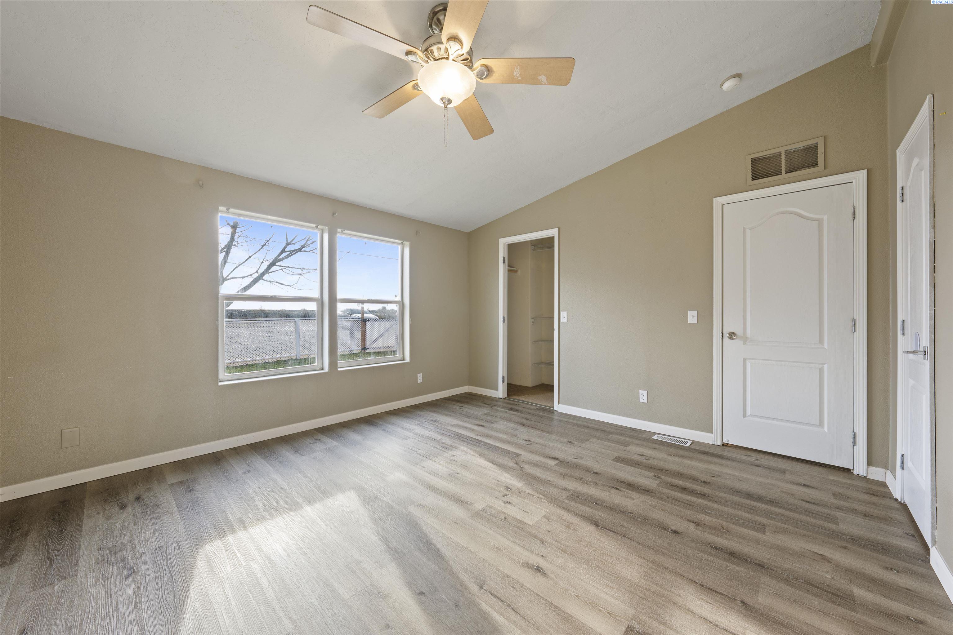 Photo 4 of Manufactured home for sale at 20262 NE Rd B5, Soap Lake, WA 98851 | MLS# PAC297071 | Listing updated on 2026-10-09