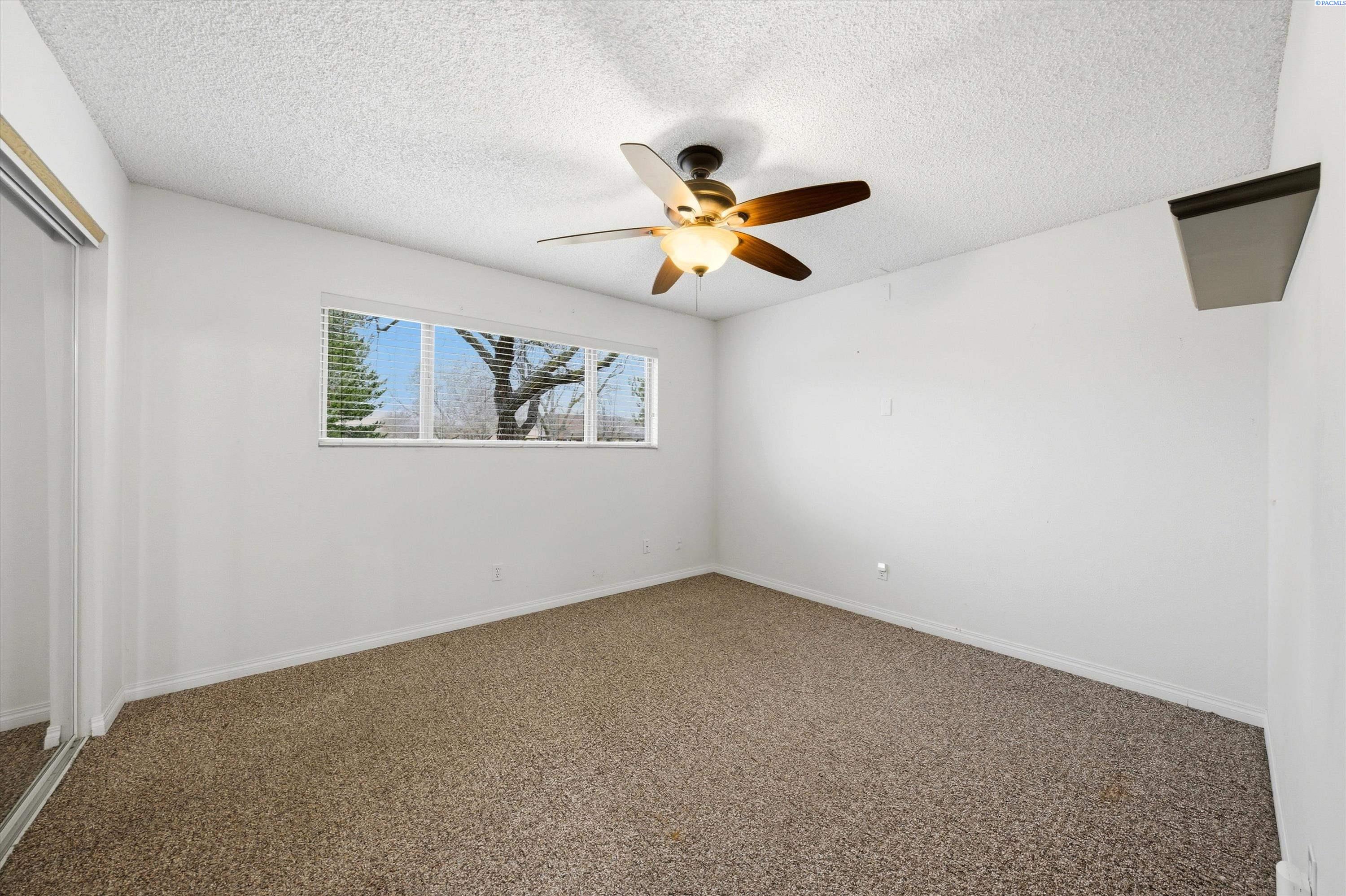 Photo 3 of Condo for sale at 2912 W Hood Ave, Kennewick, WA 99336 | MLS# PAC297085 | Listing updated on 2026-10-09