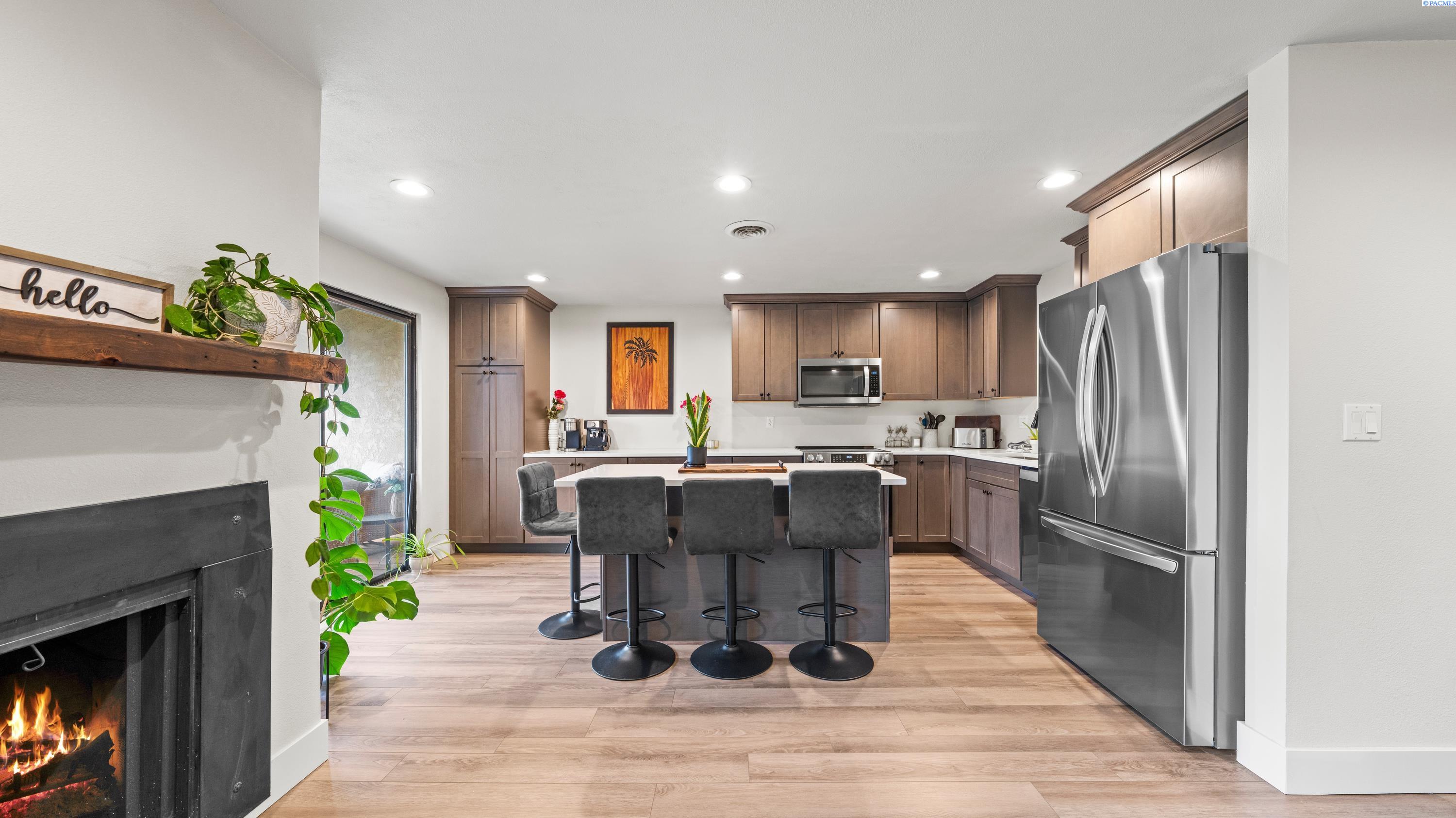 Photo 1 of Condo for sale at 303 Gage Blvd, Richland, WA 99352 | MLS# PAC297104 | Listing updated on 2026-10-10