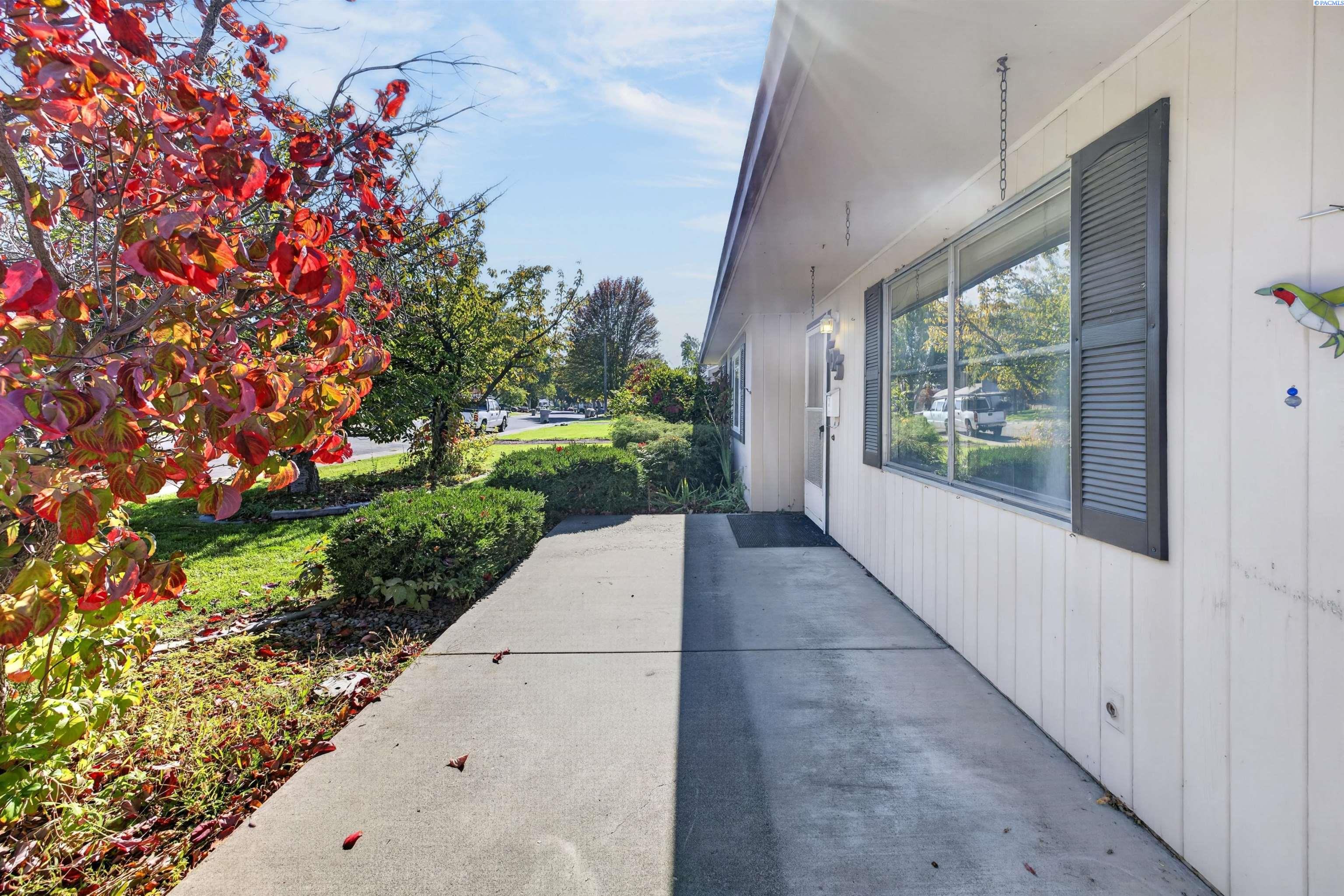 Photo 3 of Single family home for sale at 605 Cottonwood Dr, Richland, WA 99352 | MLS# PAC297107 | Listing updated on 2026-10-10