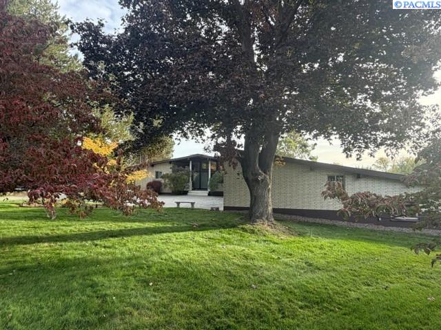 Photo 1 of Sale Pending at 2626 N Riverside Dr, West Richland, WA 99353 | MLS# PAC297111 | Listing updated on 2026-10-10