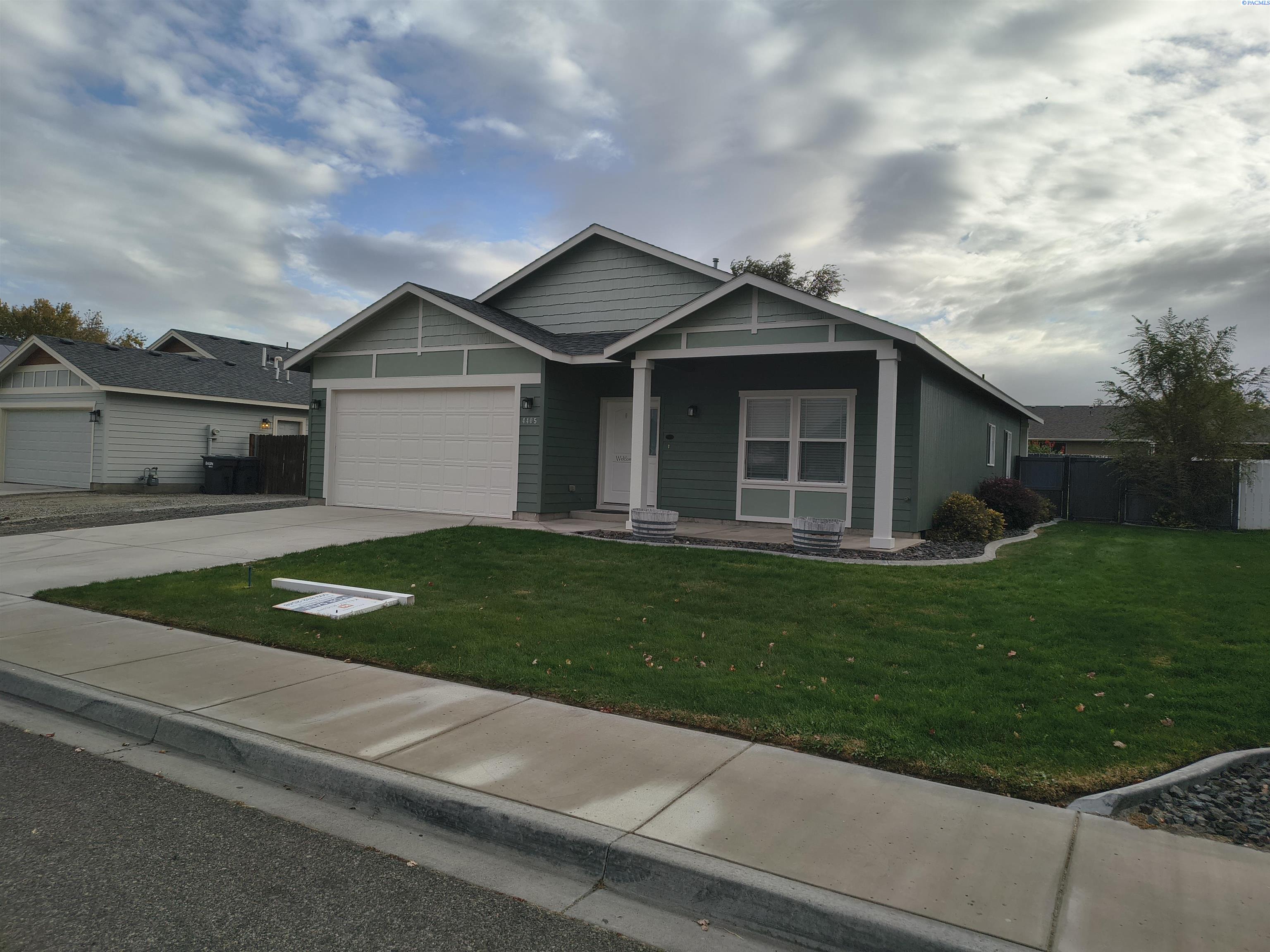 Photo 3 of Single family home for sale at 4405 Phoenix Ln, Pasco, WA 99301 | MLS# PAC297125 | Listing updated on 2026-10-12