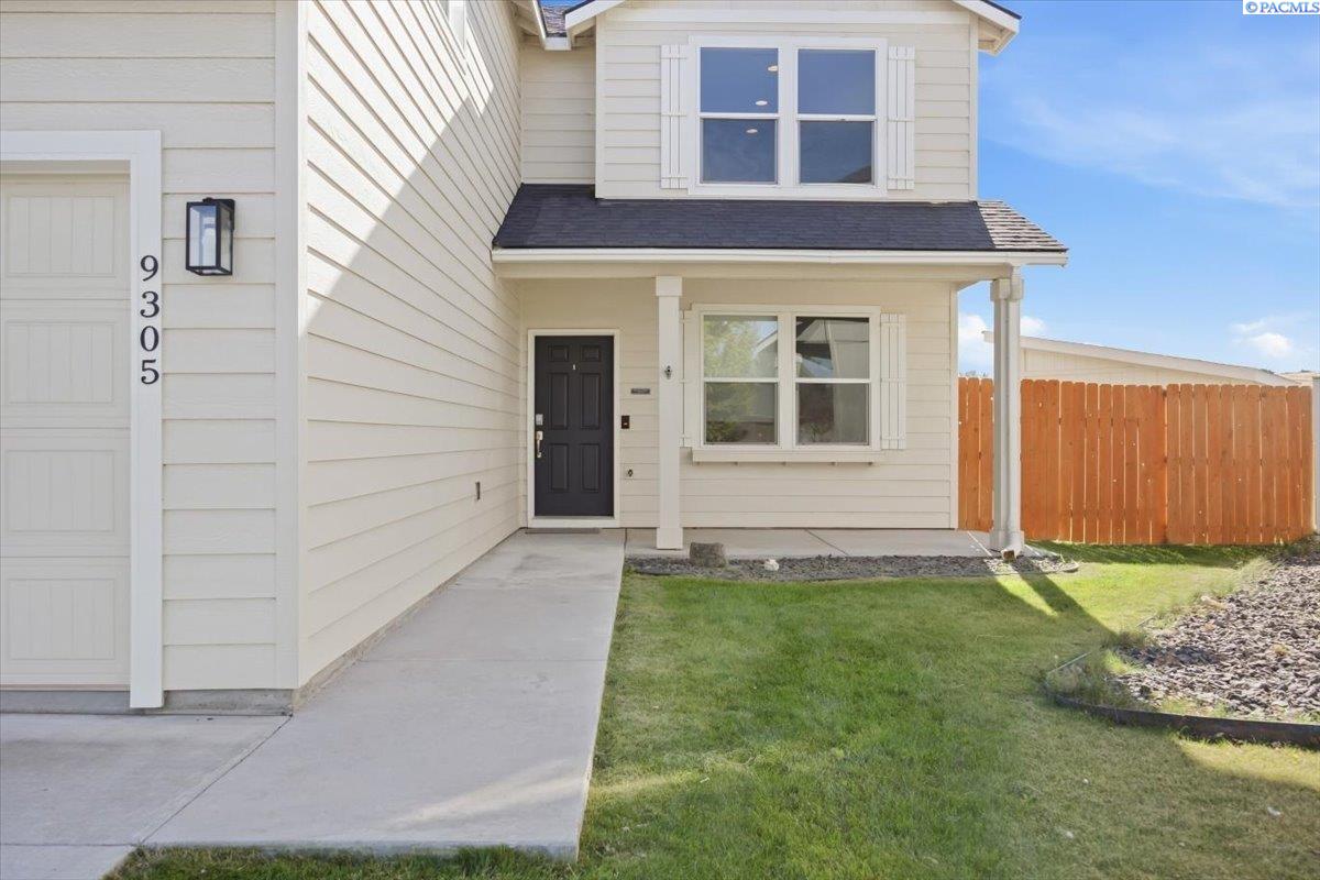 Photo 2 of Single family home for sale at 9305 W 9th Place, Kennewick, WA 99336 | MLS# PAC297144 | Listing updated on 2026-10-13