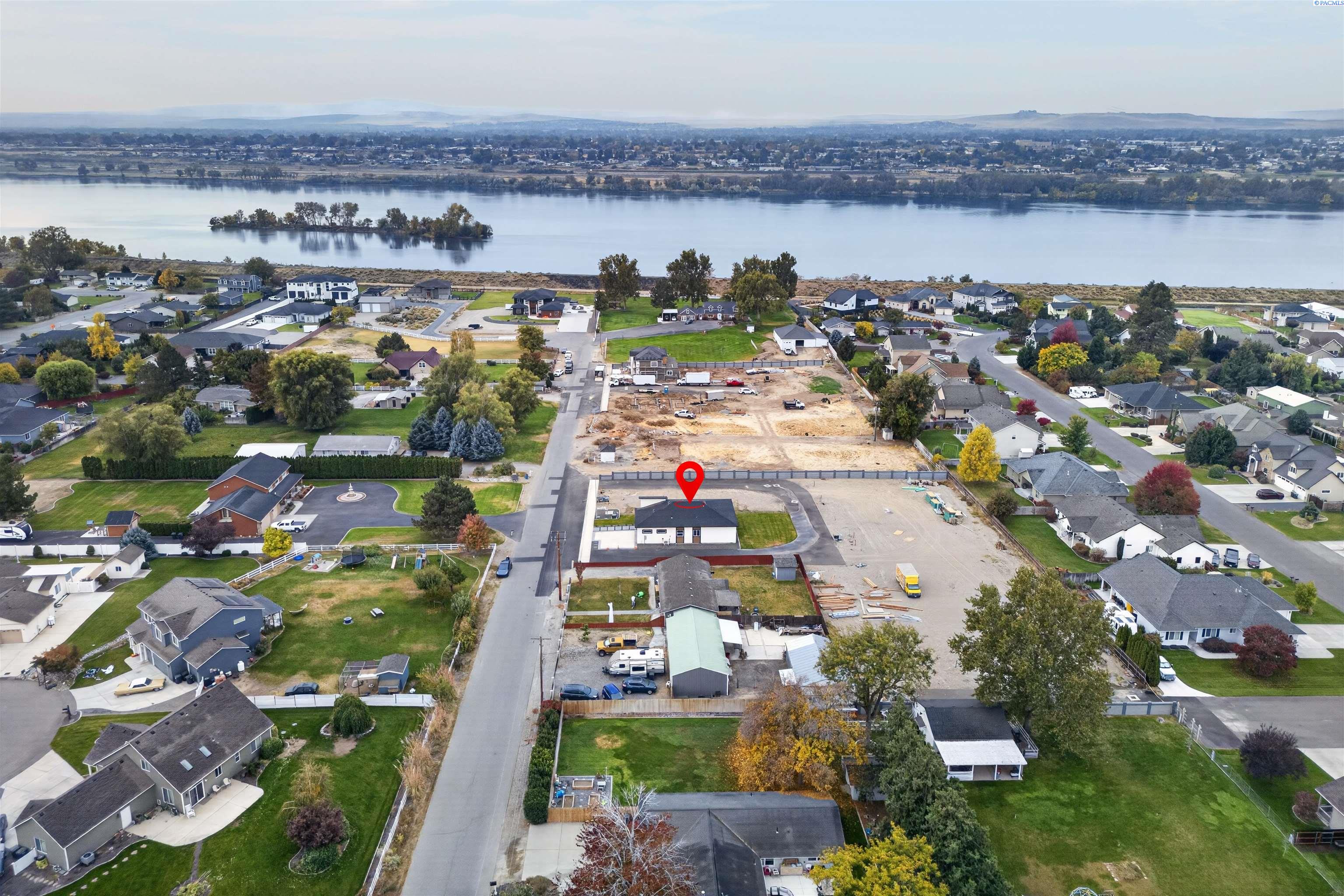 Photo 2 of Single family home for sale at 1022 Road 64, Pasco, WA 99301 | MLS# PAC297400 | Listing updated on 2026-10-25