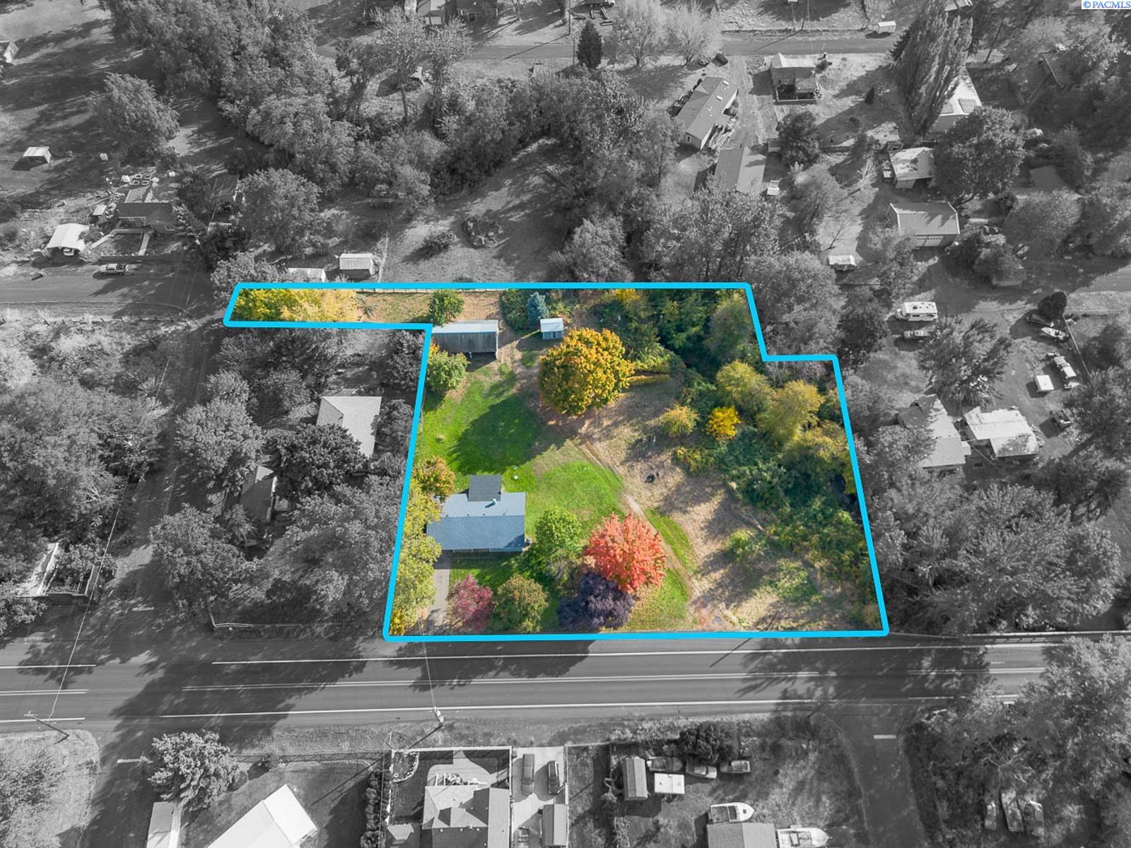 Photo 2 of Single family home for sale at 10330 E Highway 12, Dixie, WA 99329 | MLS# PAC297405 | Listing updated on 2026-10-24