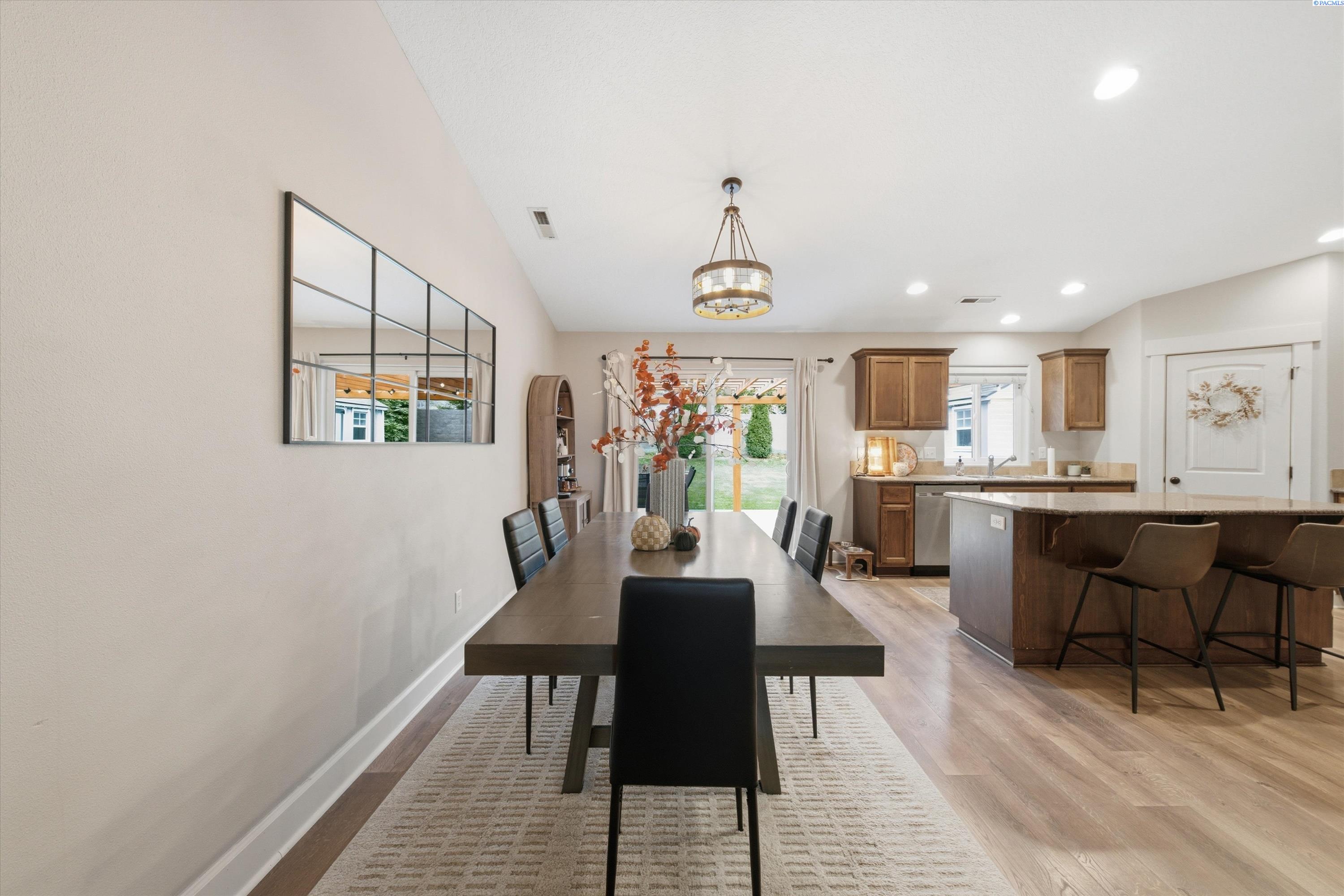 Photo 4 of Single family home for sale at 5717 W 23rd Avenue, Kennewick, WA 99338 | MLS# PAC297407 | Listing updated on 2026-10-26