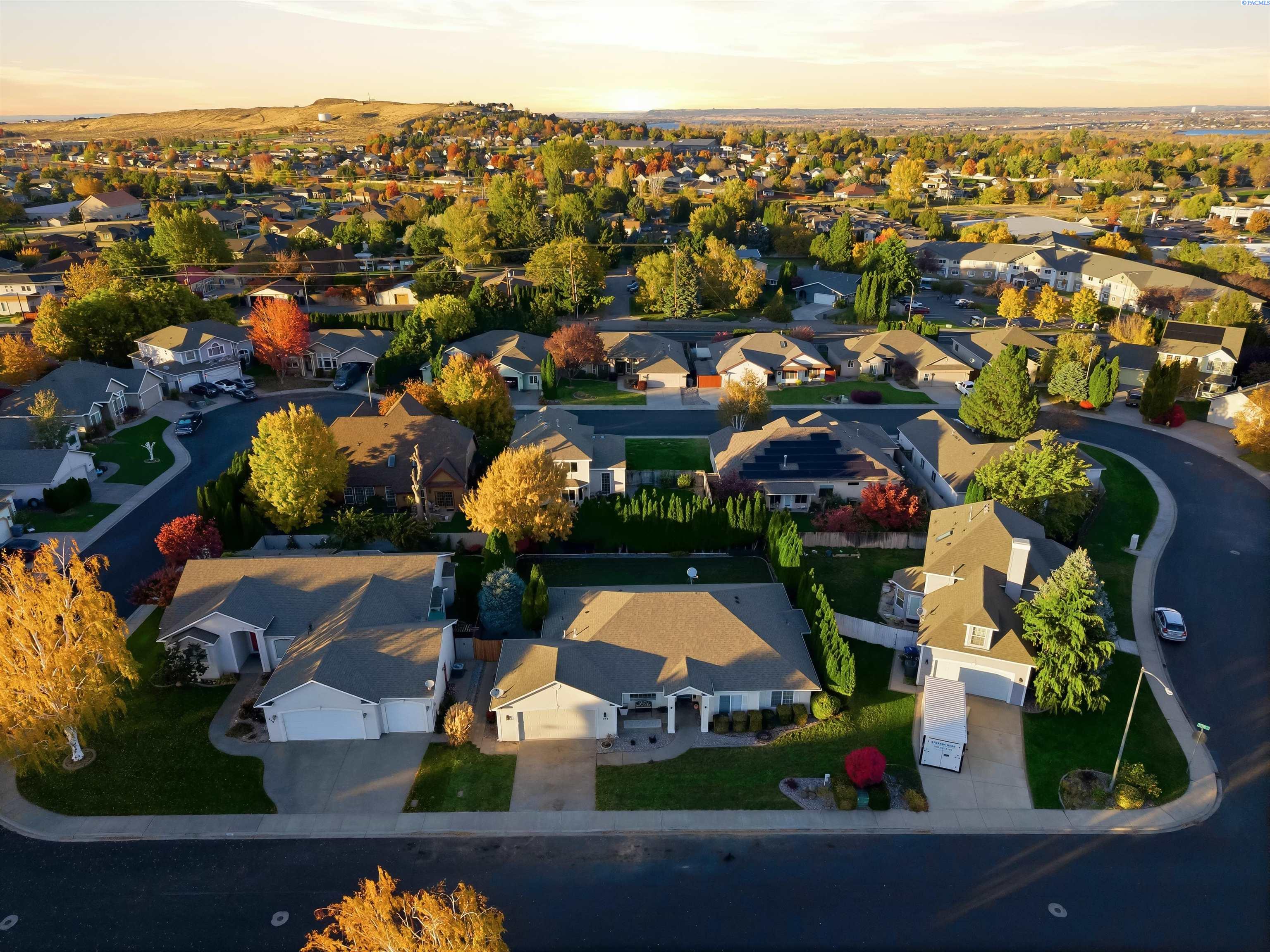 Photo 3 of Single family home for sale at 212 Thyme Cir, Richland, WA 99352 | MLS# PAC297419 | Listing updated on 2026-10-26