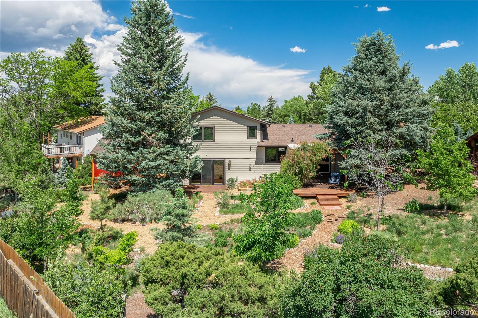 Photo 2 of Single family home for sale at 208 Elm Ct, Castle Rock, CO 80104 | MLS# 1989238 | Listing updated on 2026-09-21