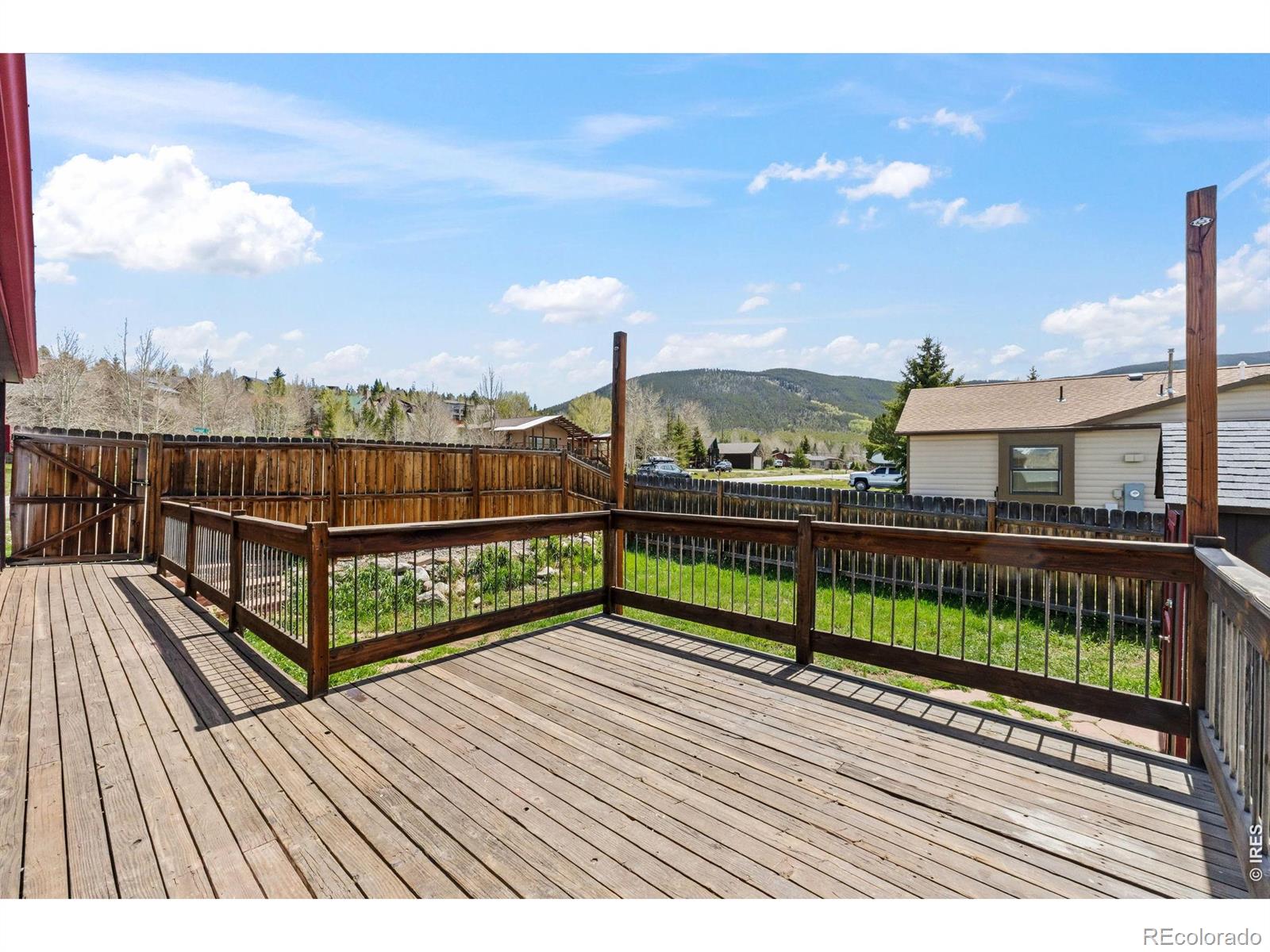Photo 4 of Single family home for sale at 631 Summit Dr, Dillon, CO 80435 | MLS# IR1061373 | Listing updated on 2026-10-24